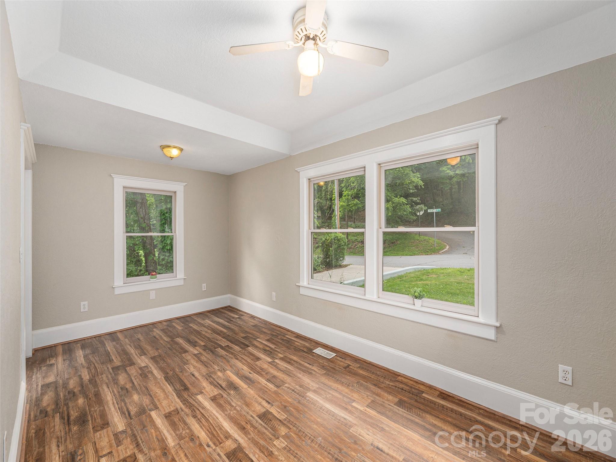 136 Assembly Street — Waynesville