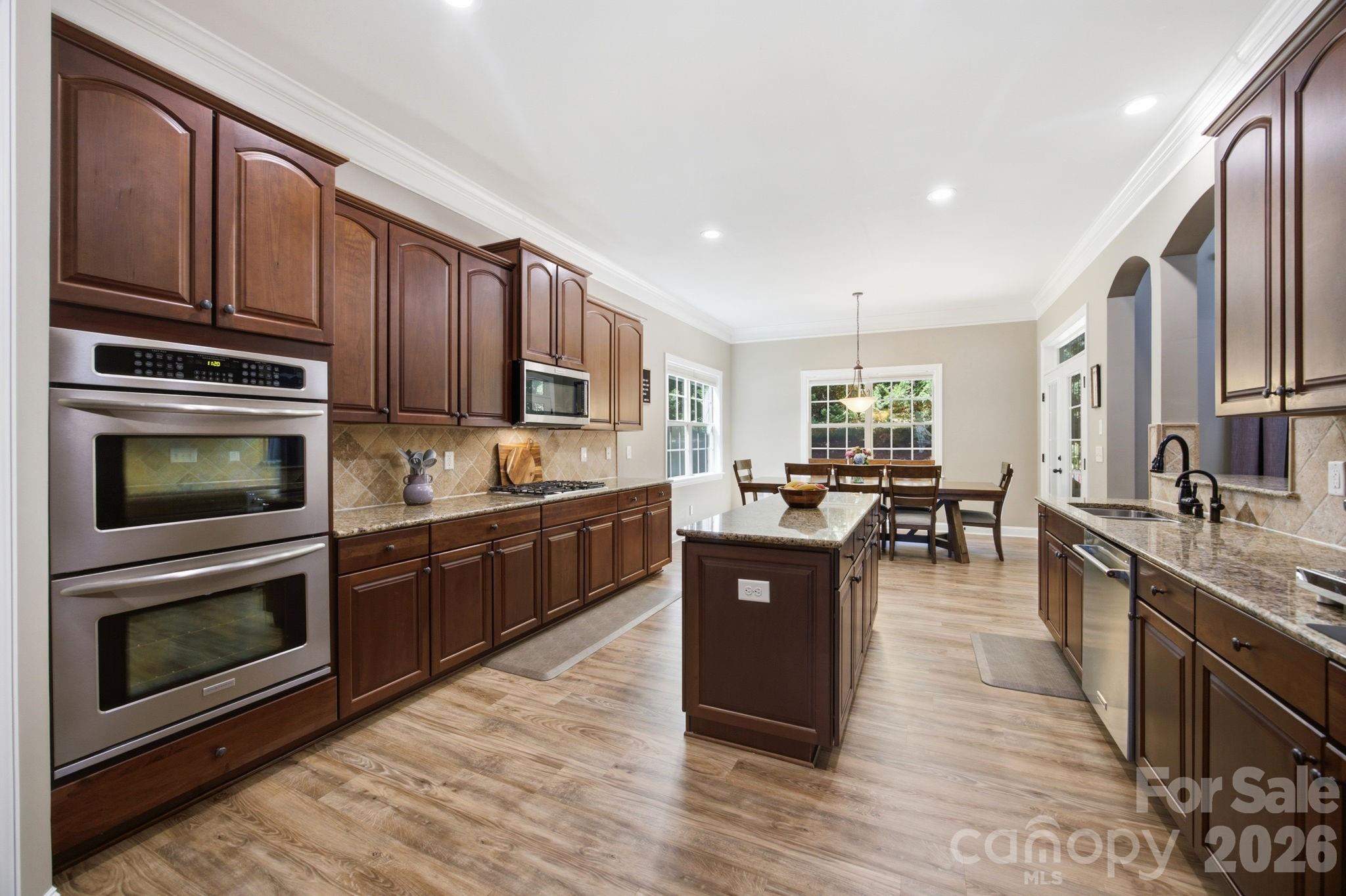 130 Lakeshore Hills Drive — Mooresville