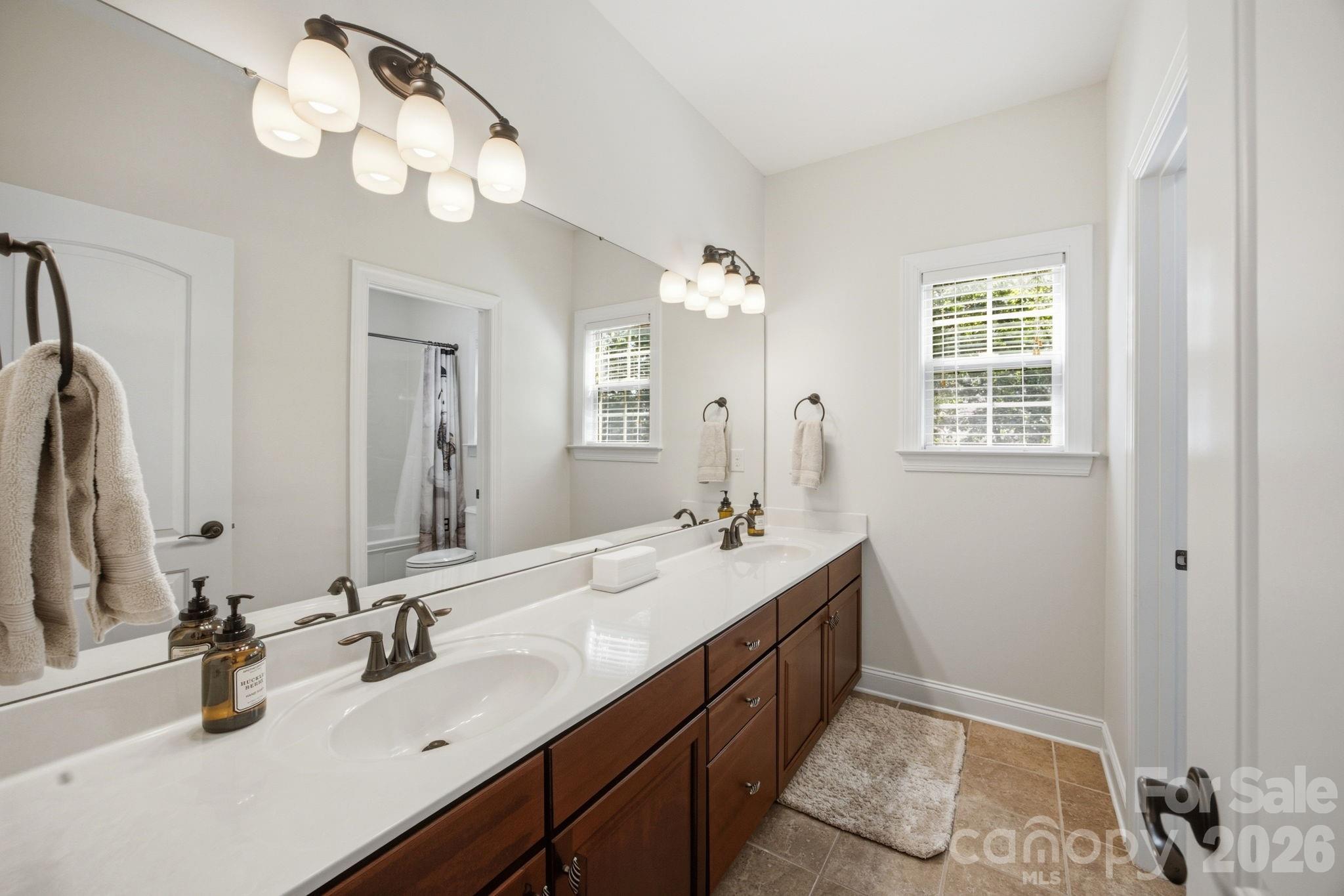 130 Lakeshore Hills Drive — Mooresville
