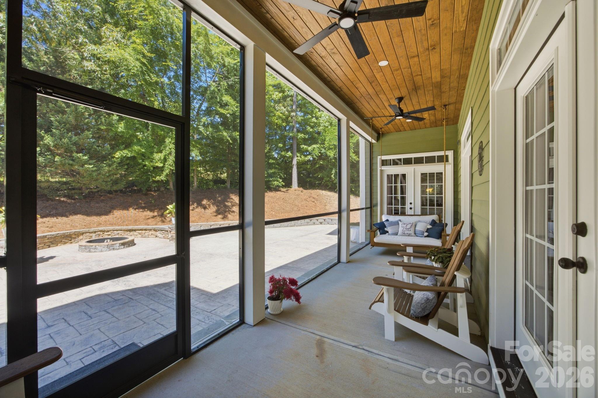 130 Lakeshore Hills Drive — Mooresville