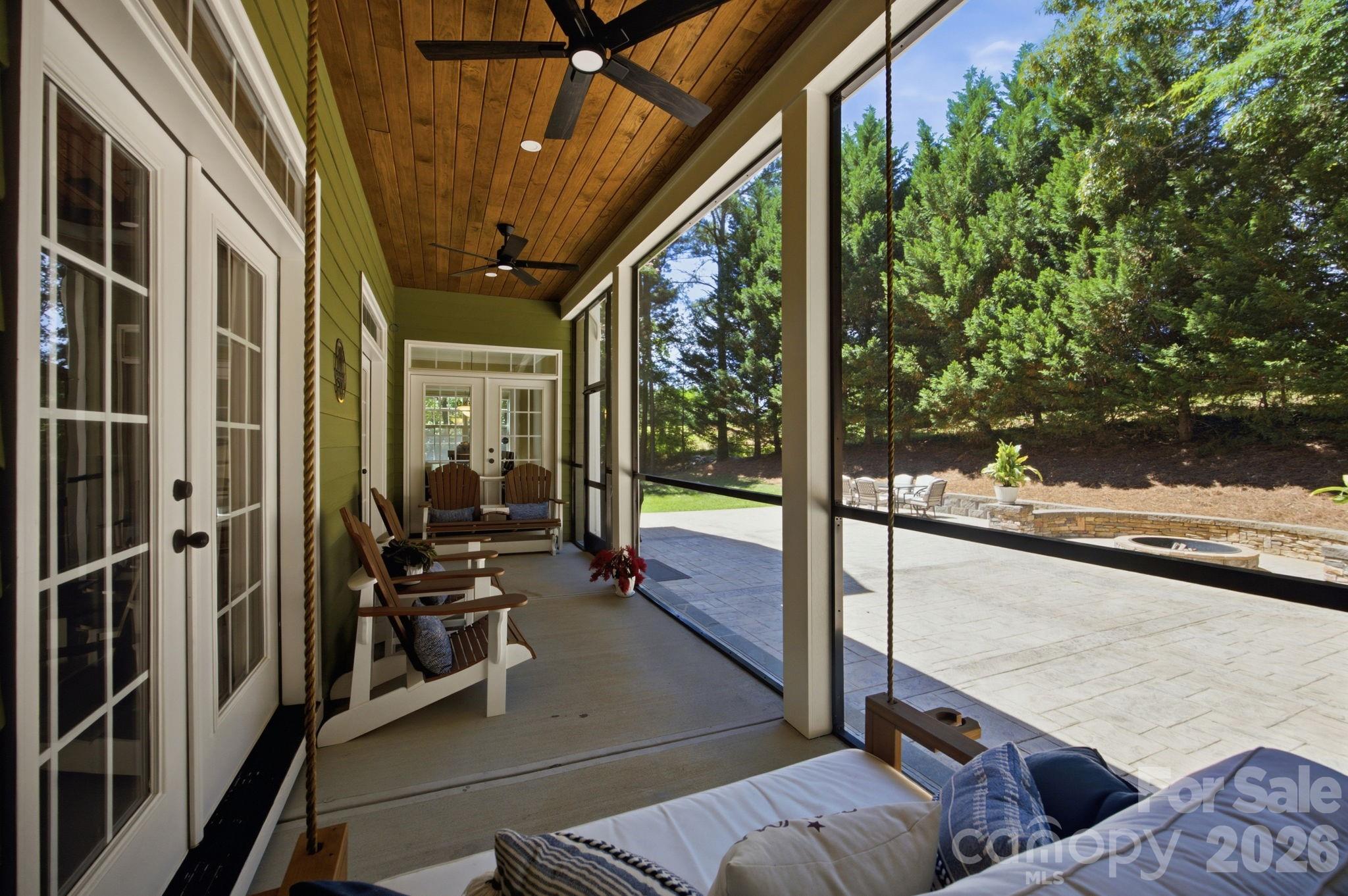 130 Lakeshore Hills Drive — Mooresville