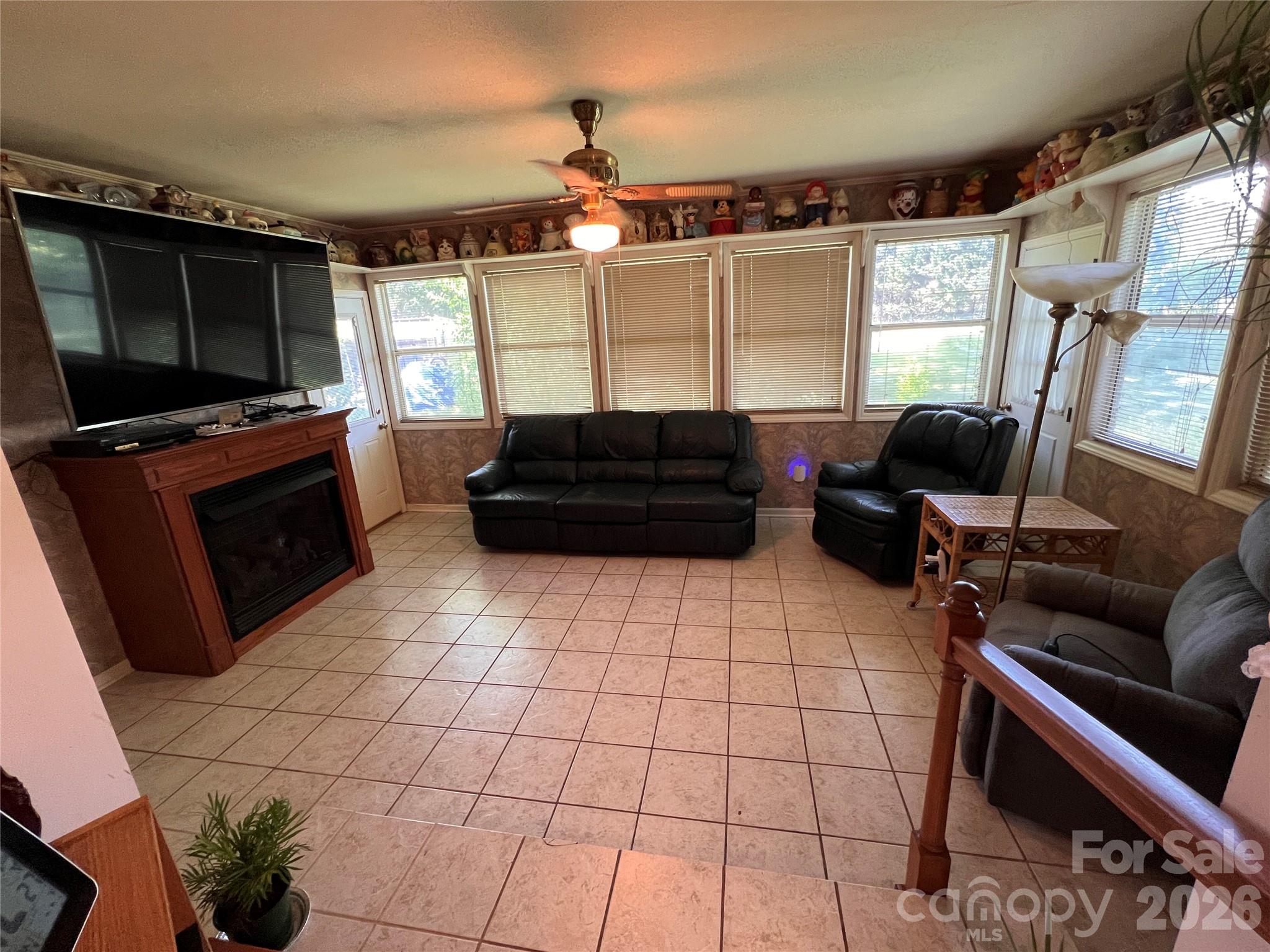 3393 Anderson Mountain Road — Maiden
