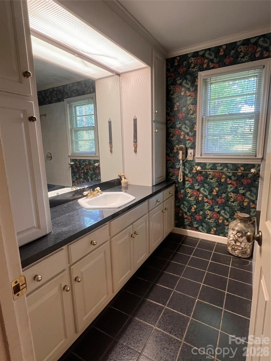 3393 Anderson Mountain Road — Maiden
