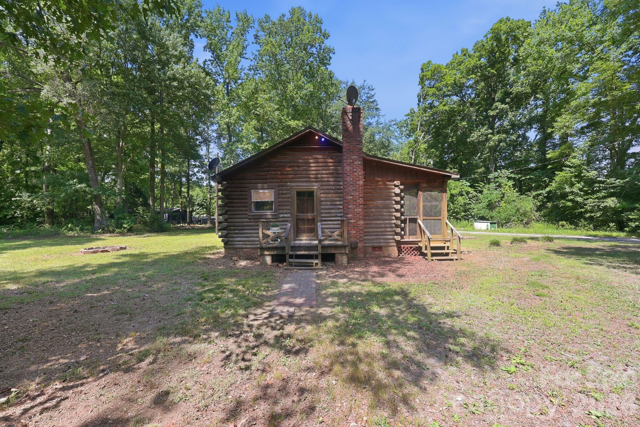 1115 Fiddler Brown Drive — Rockwell