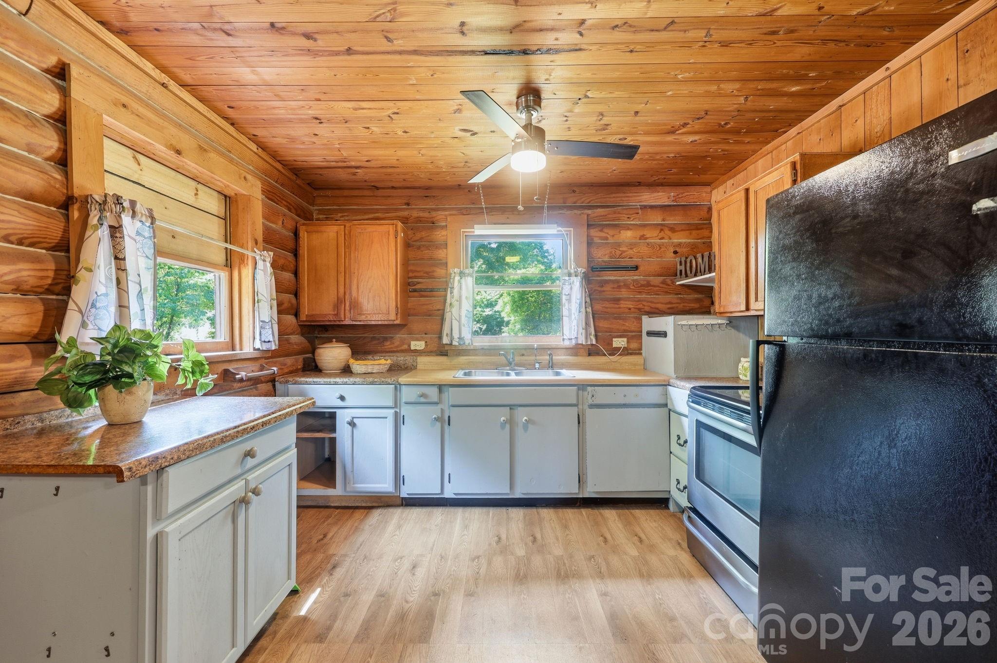 1115 Fiddler Brown Drive — Rockwell