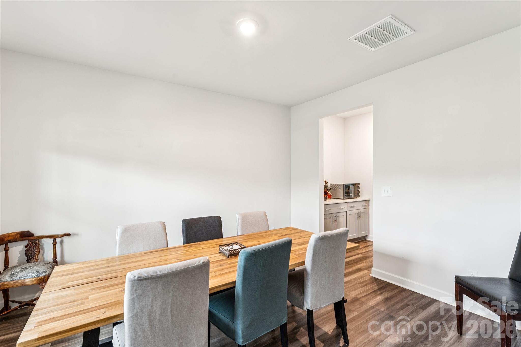 1071 Amberley Crossing Drive — Belmont