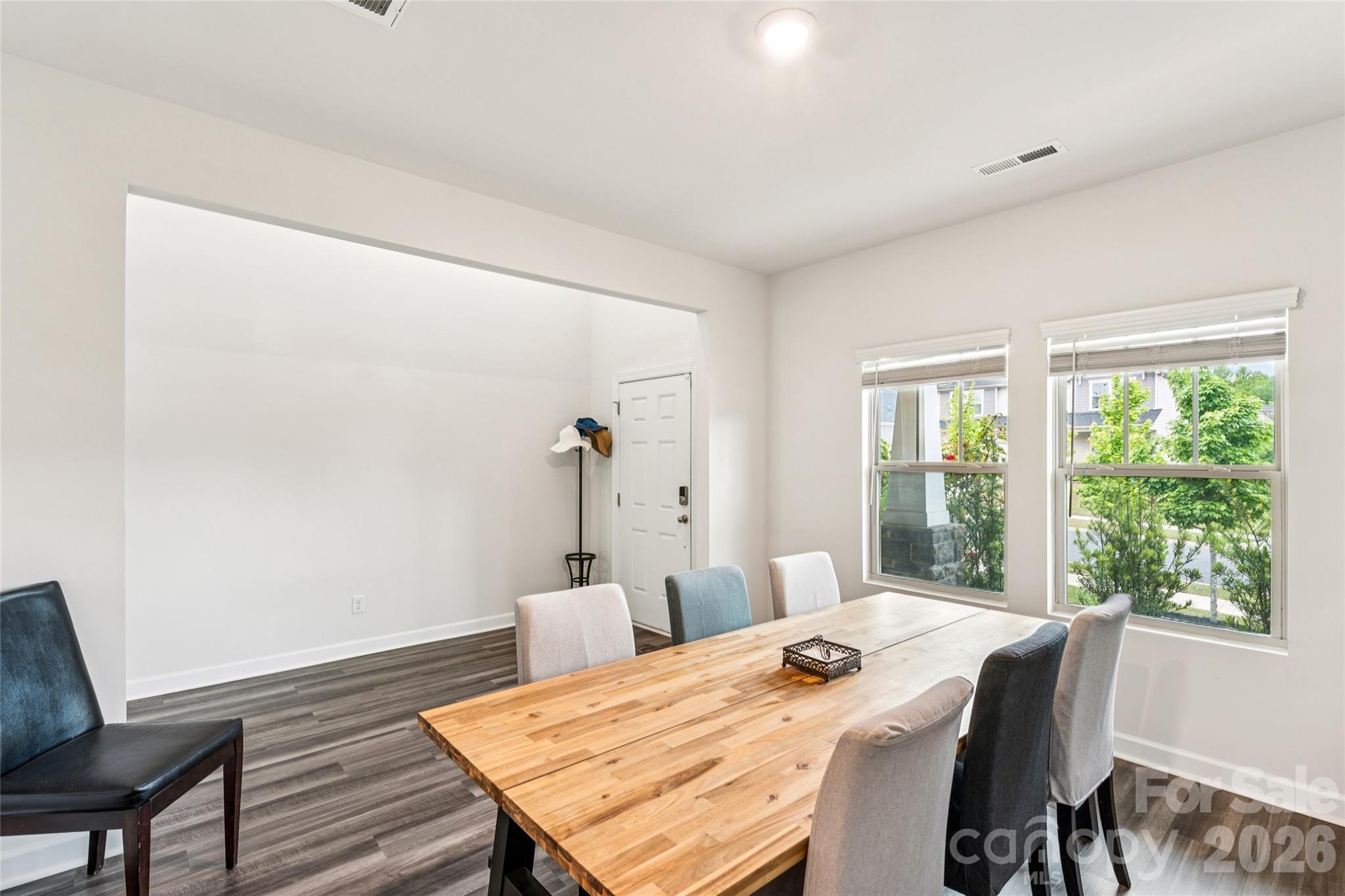 1071 Amberley Crossing Drive — Belmont