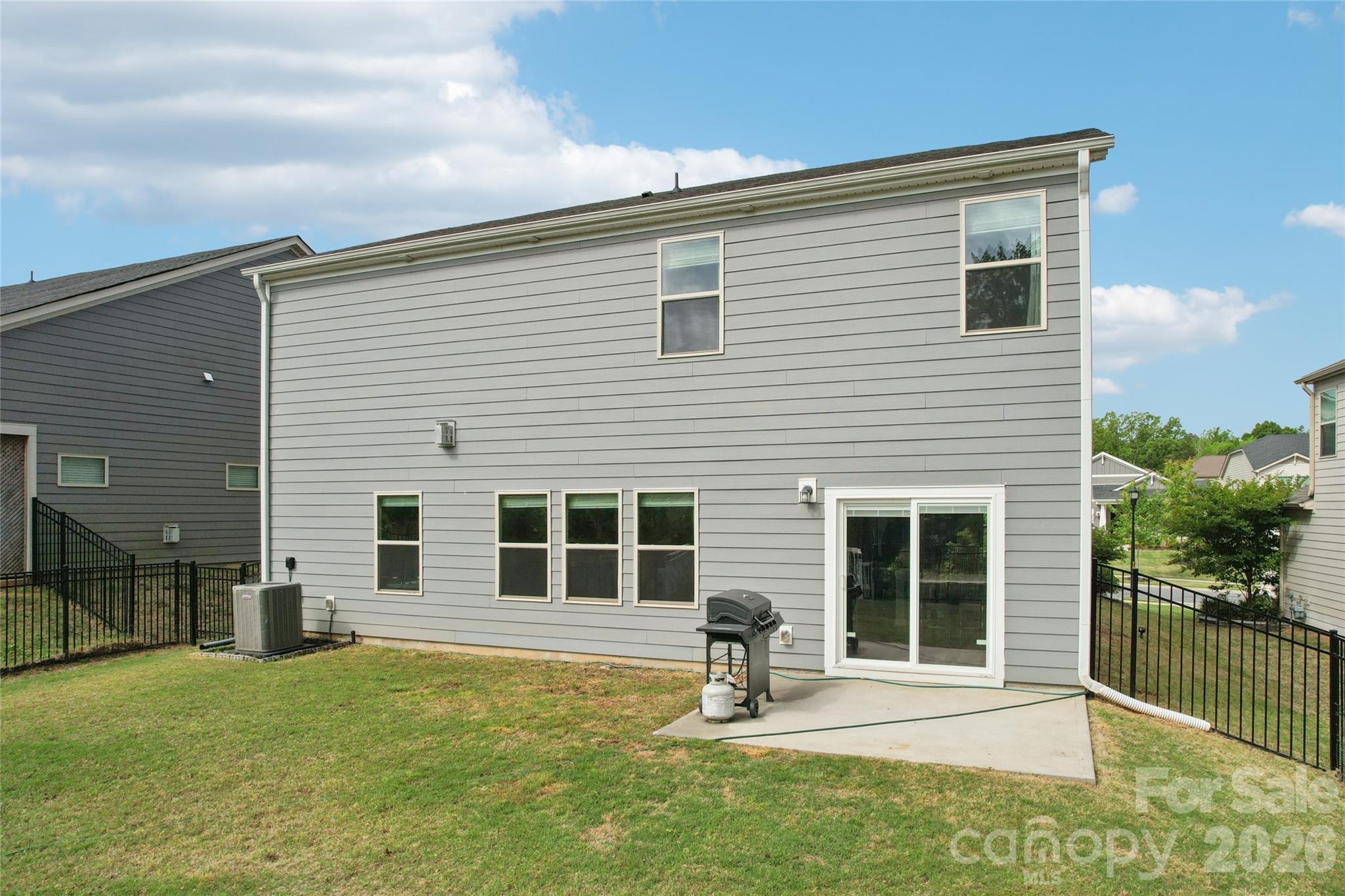 1071 Amberley Crossing Drive — Belmont