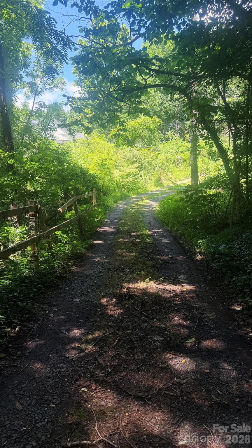 20 Utopia Road — Asheville