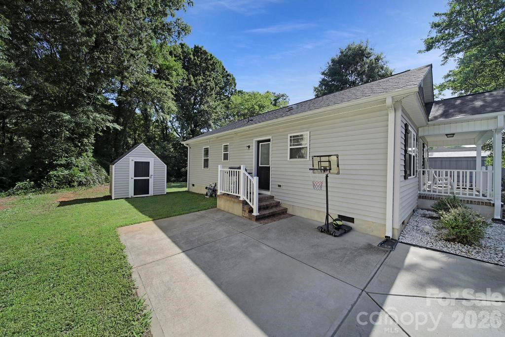 362 Sharpe Street — Mooresville