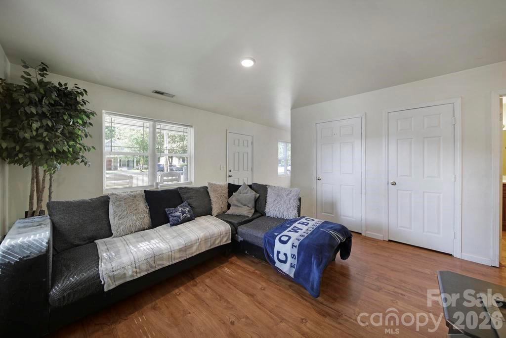 362 Sharpe Street — Mooresville