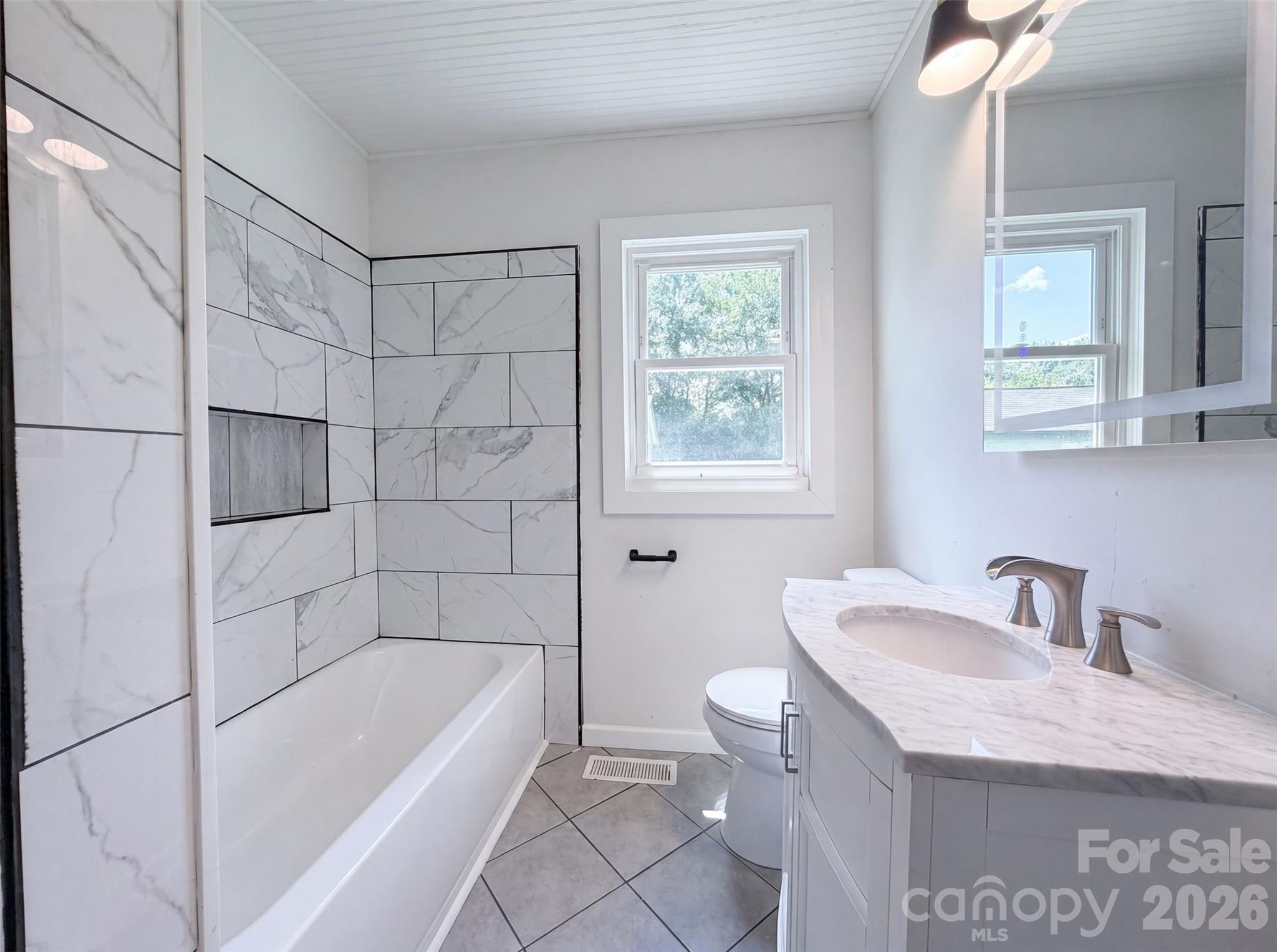 206 Lilly Street — Cherryville