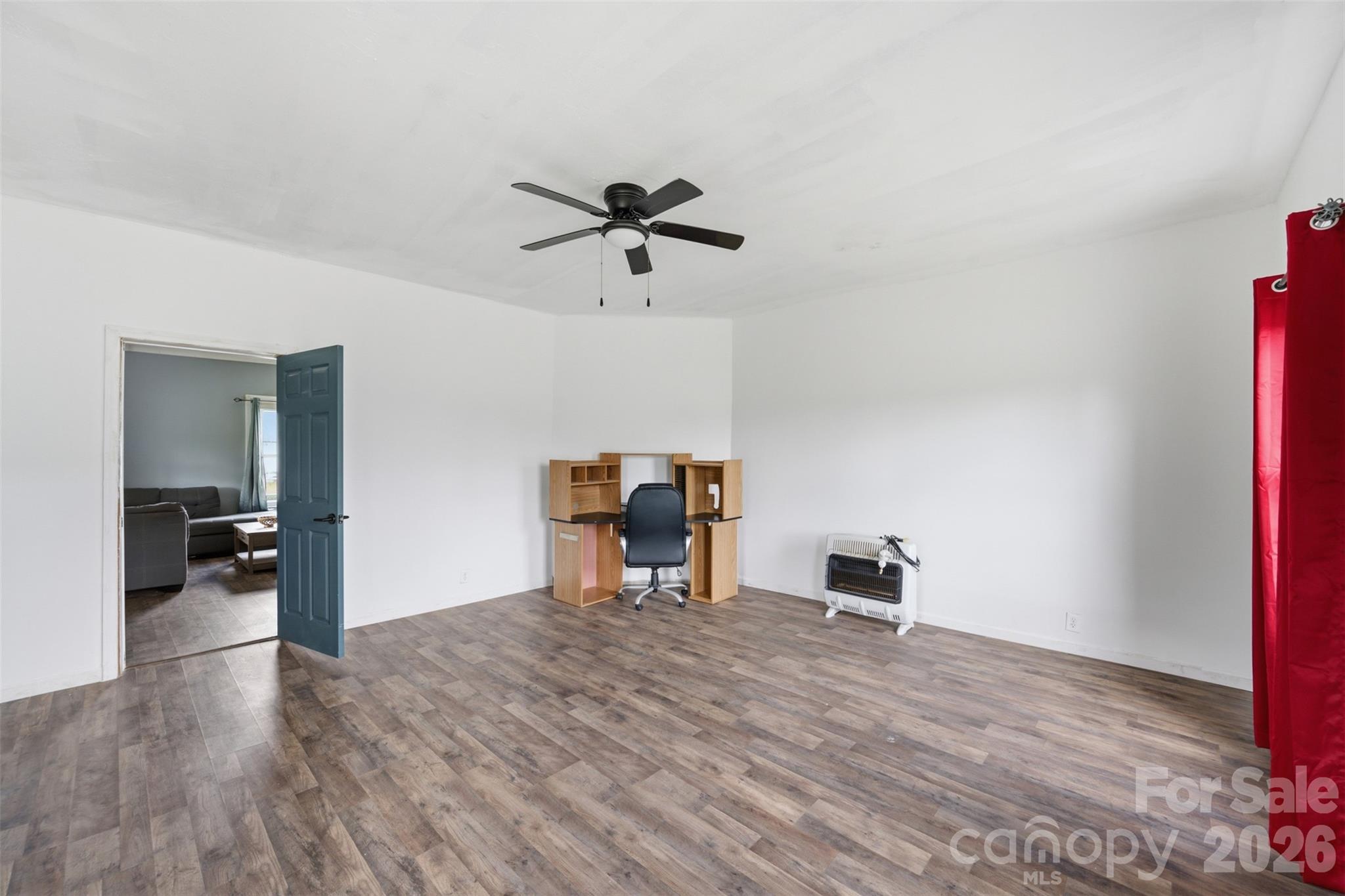 802 Canal Road — Lockhart