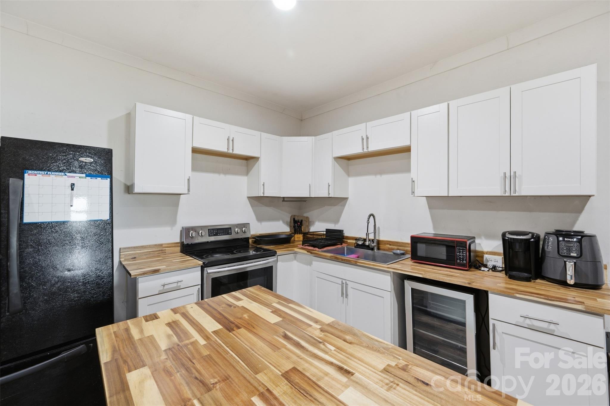 802 Canal Road — Lockhart