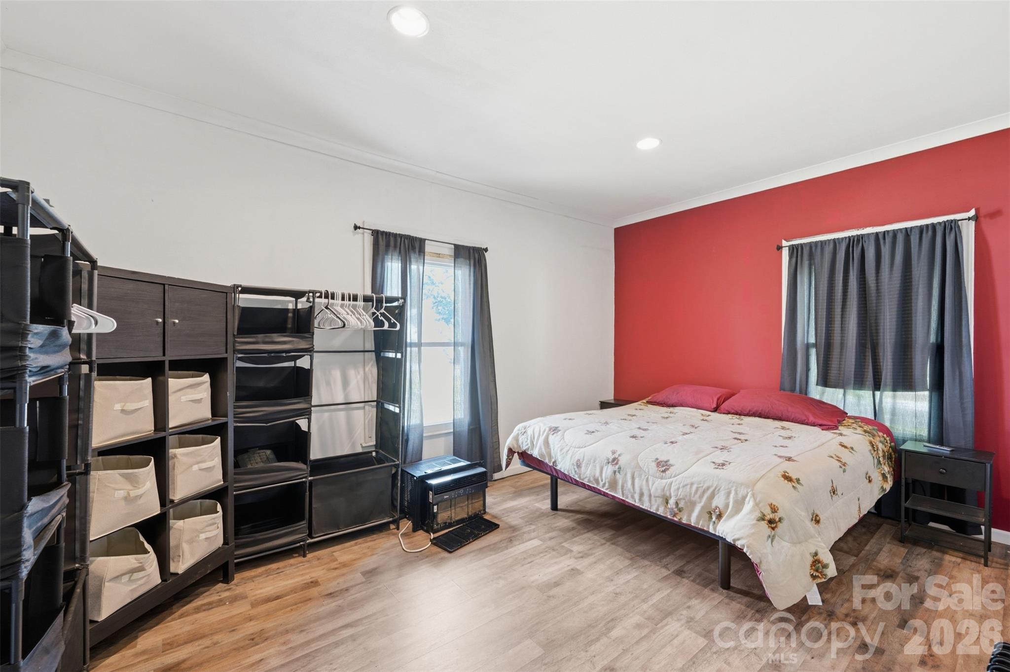 802 Canal Road — Lockhart