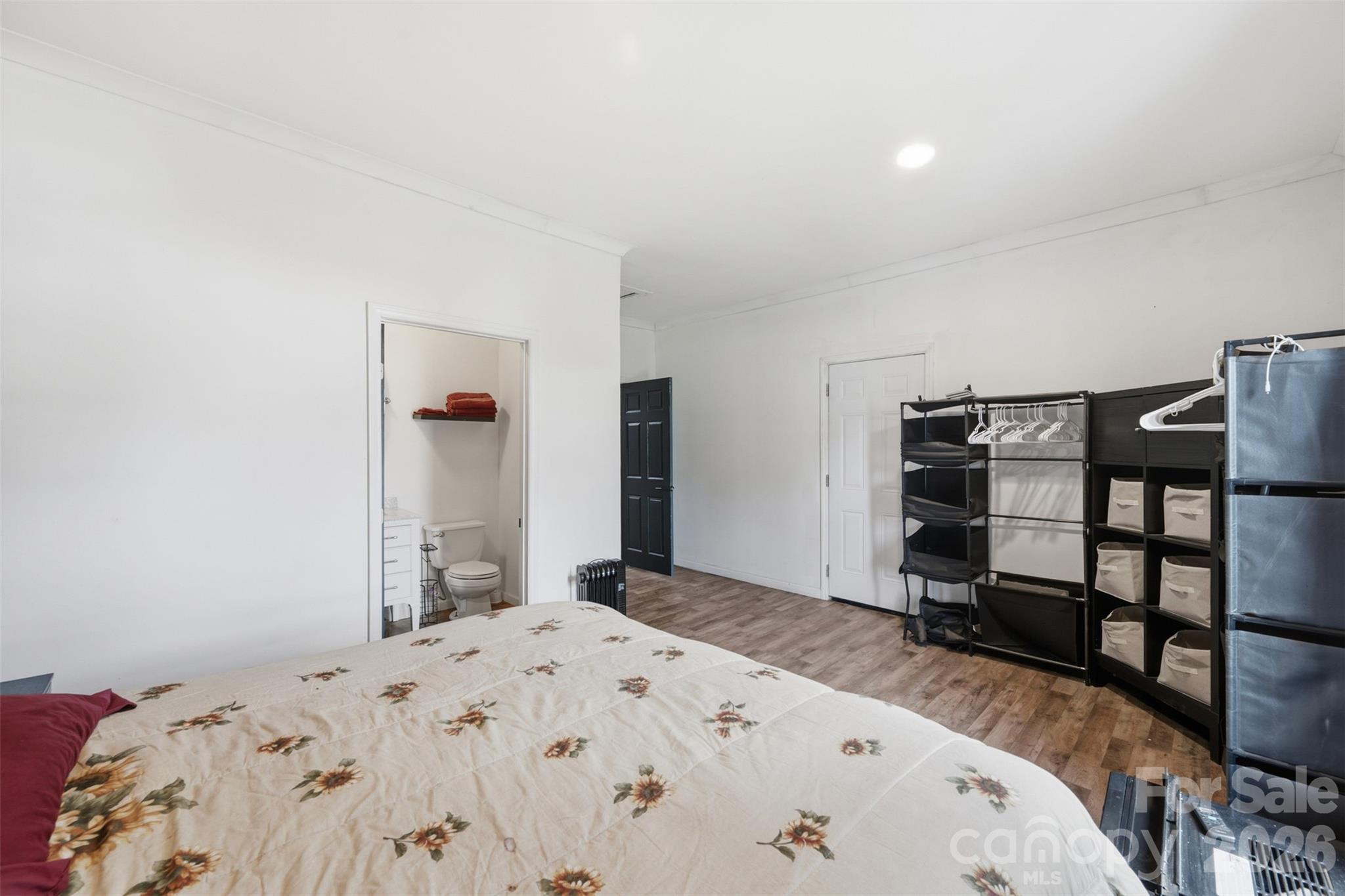 802 Canal Road — Lockhart