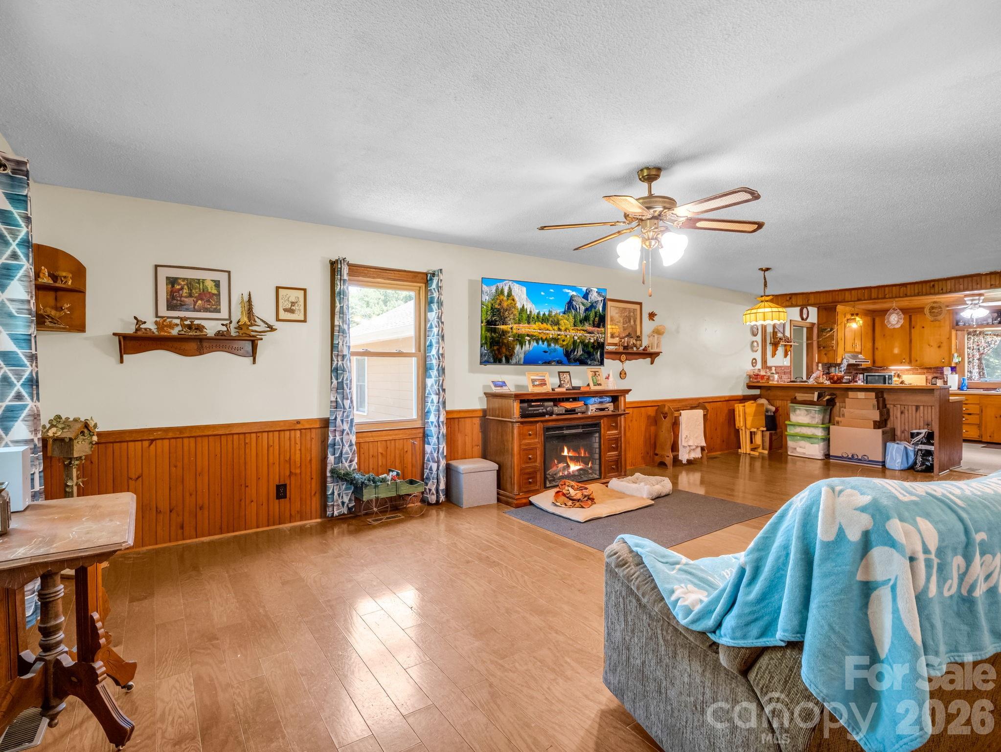202 Sunset Memorial Road — Forest City