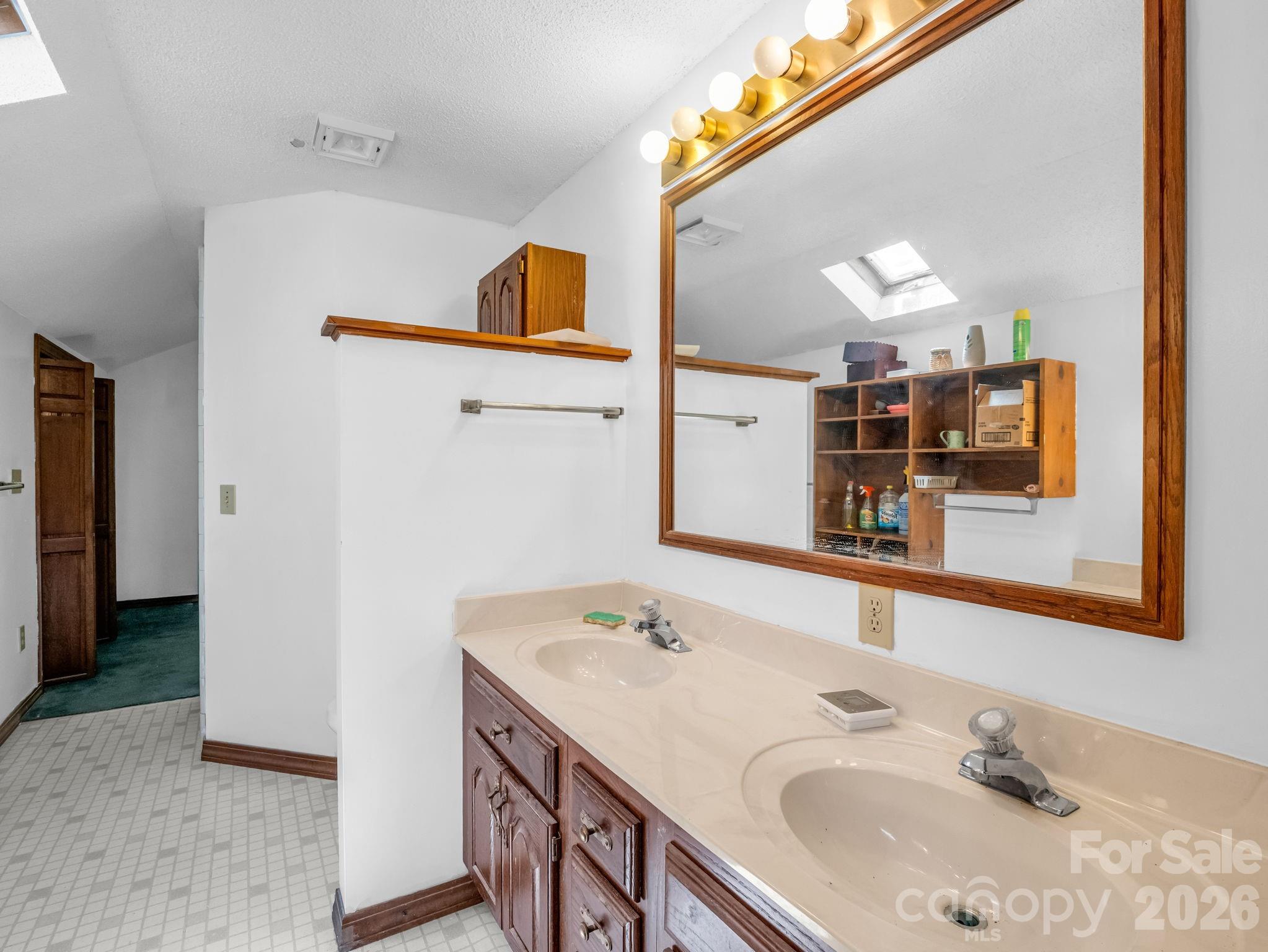 202 Sunset Memorial Road — Forest City