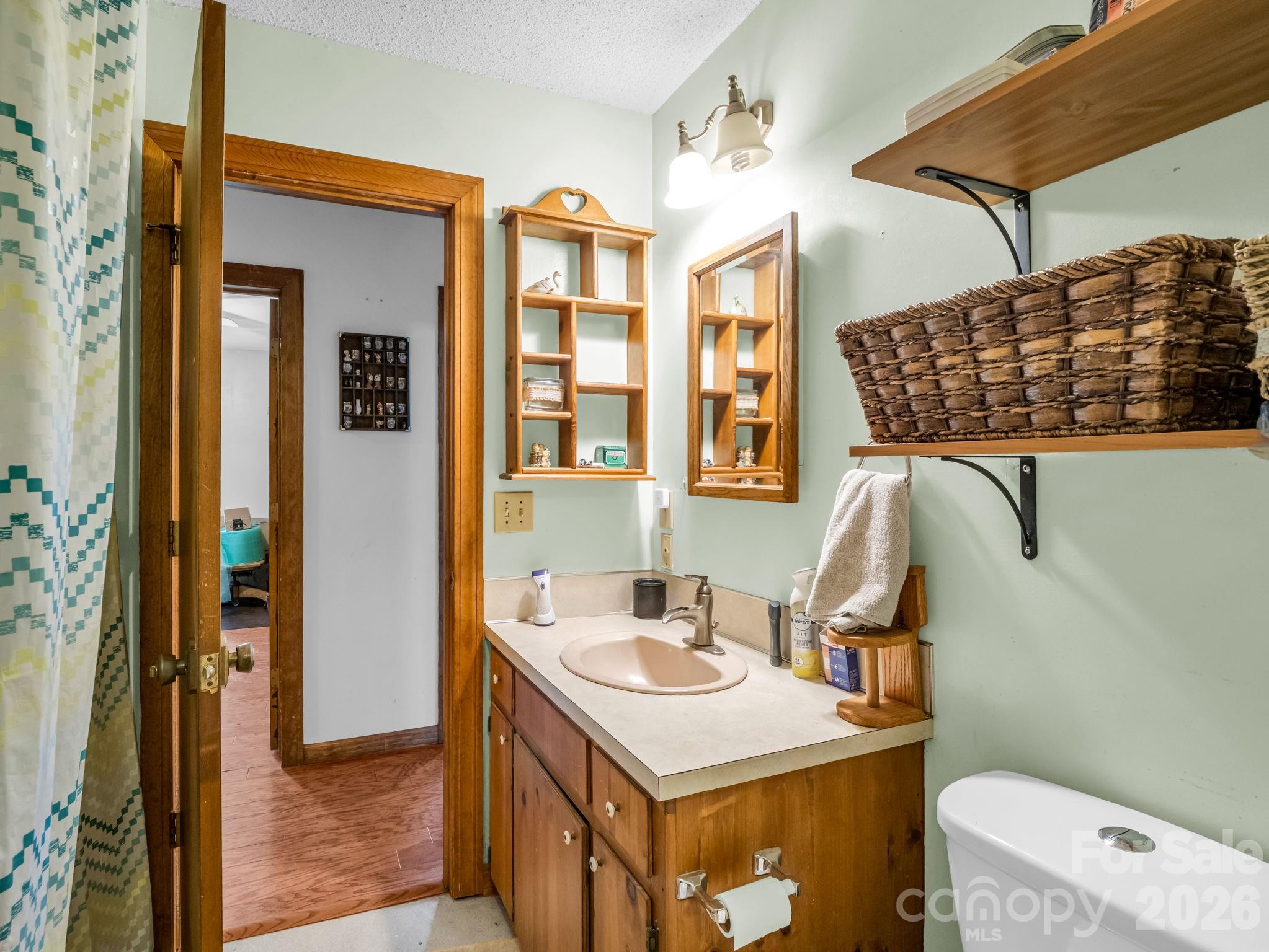 202 Sunset Memorial Road — Forest City