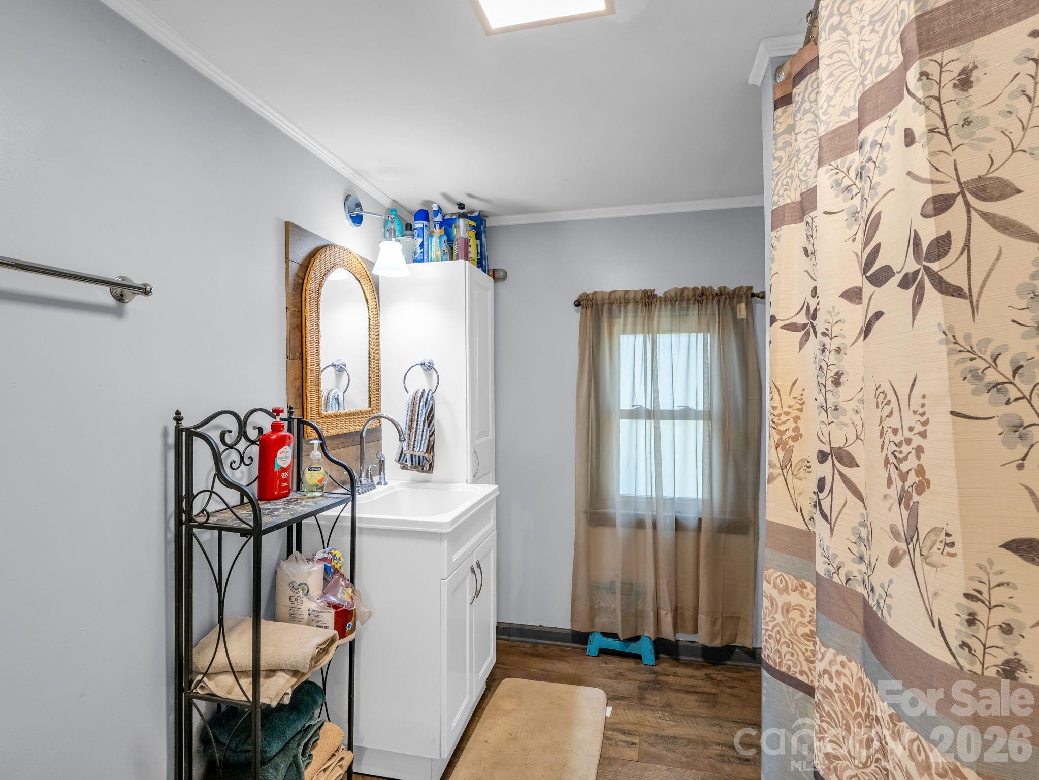 202 Sunset Memorial Road — Forest City