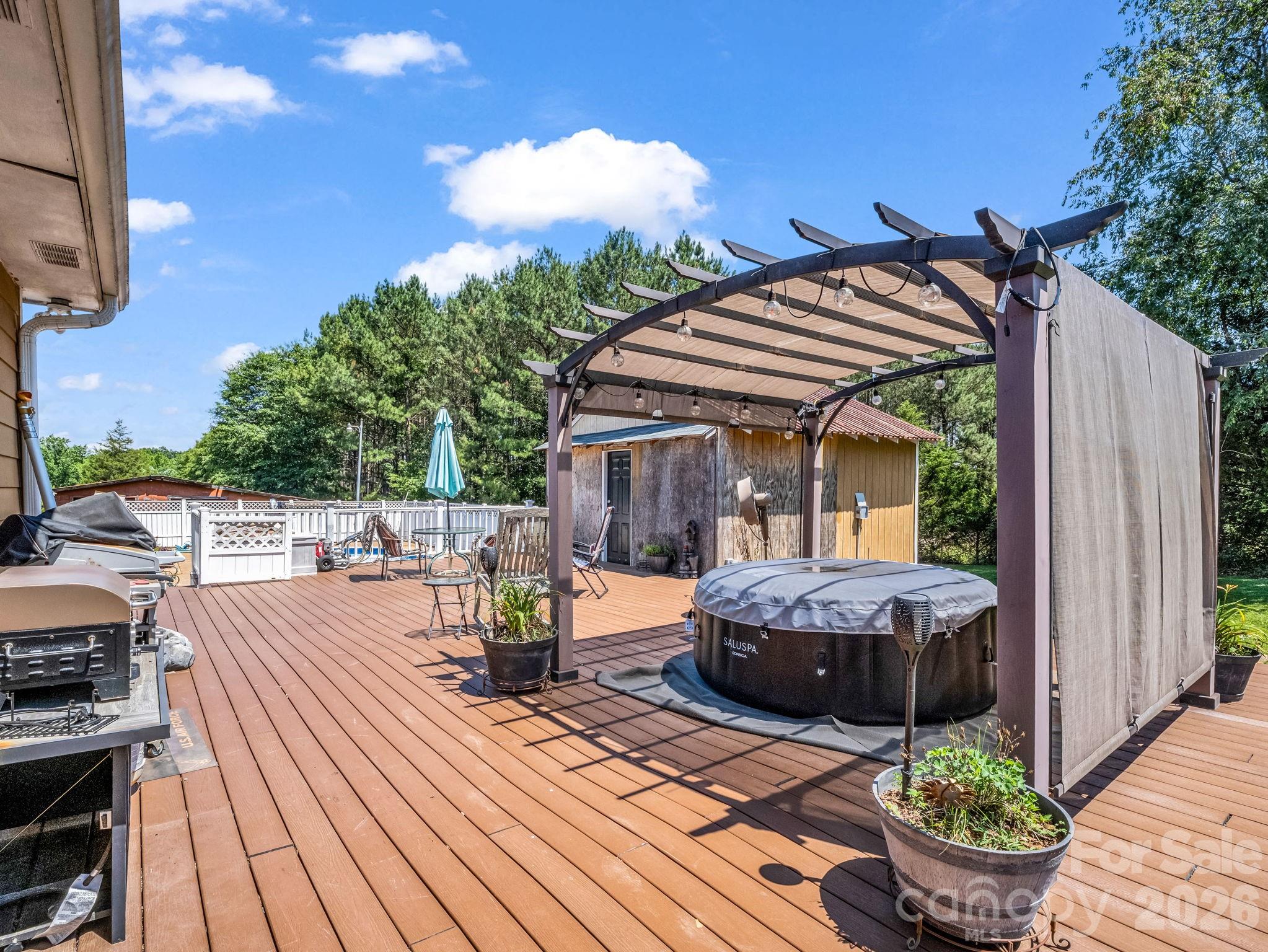 202 Sunset Memorial Road — Forest City
