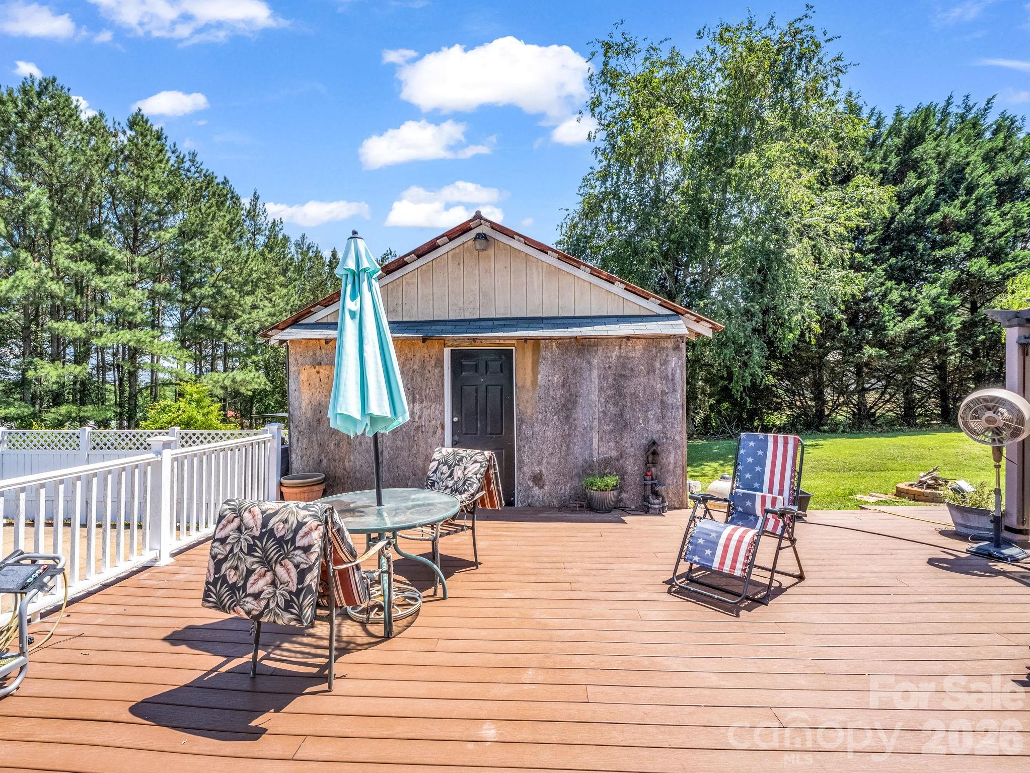 202 Sunset Memorial Road — Forest City