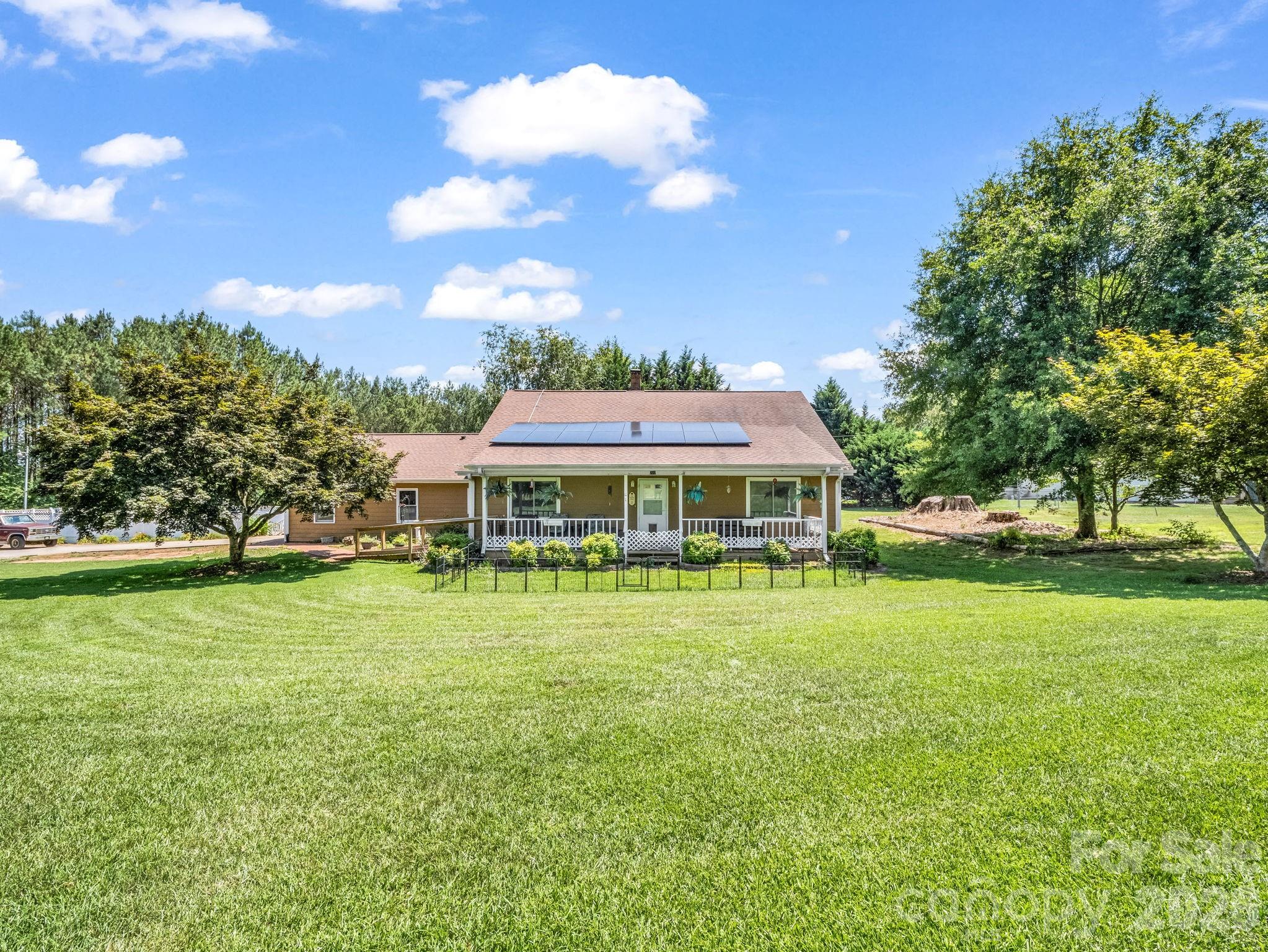 202 Sunset Memorial Road — Forest City