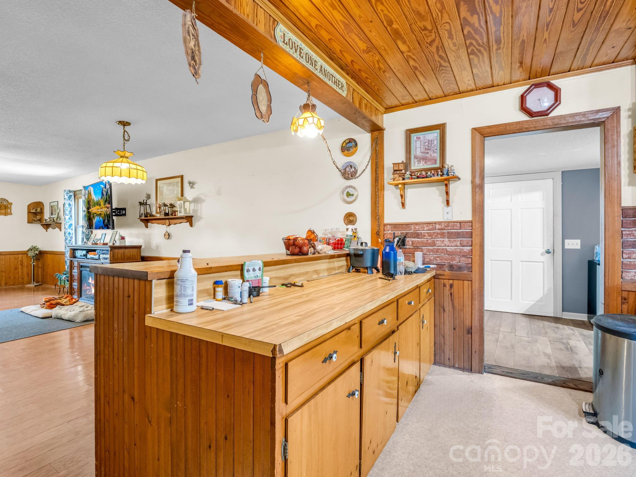 202 Sunset Memorial Road — Forest City