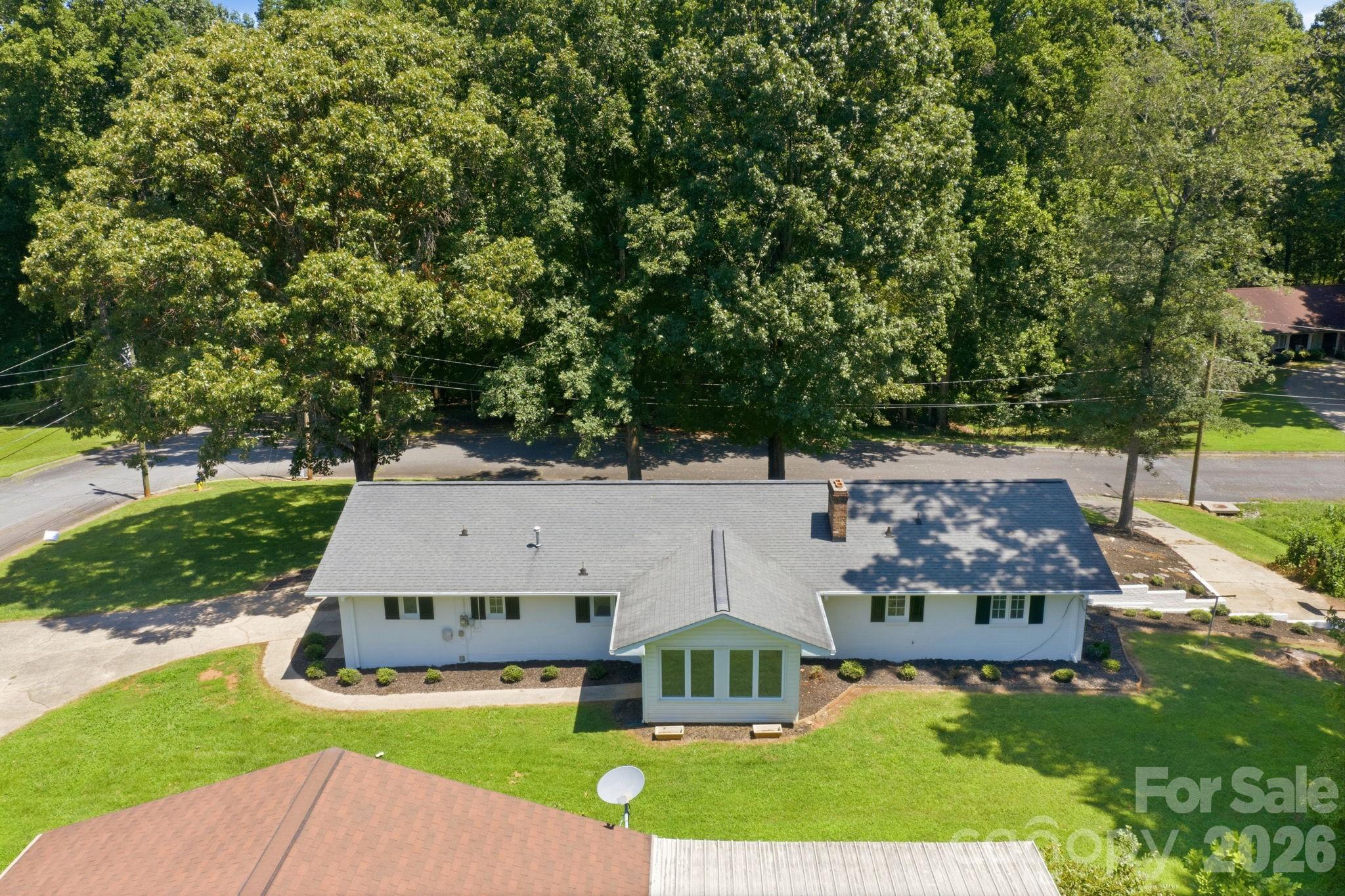 803 E 24th Street — Newton