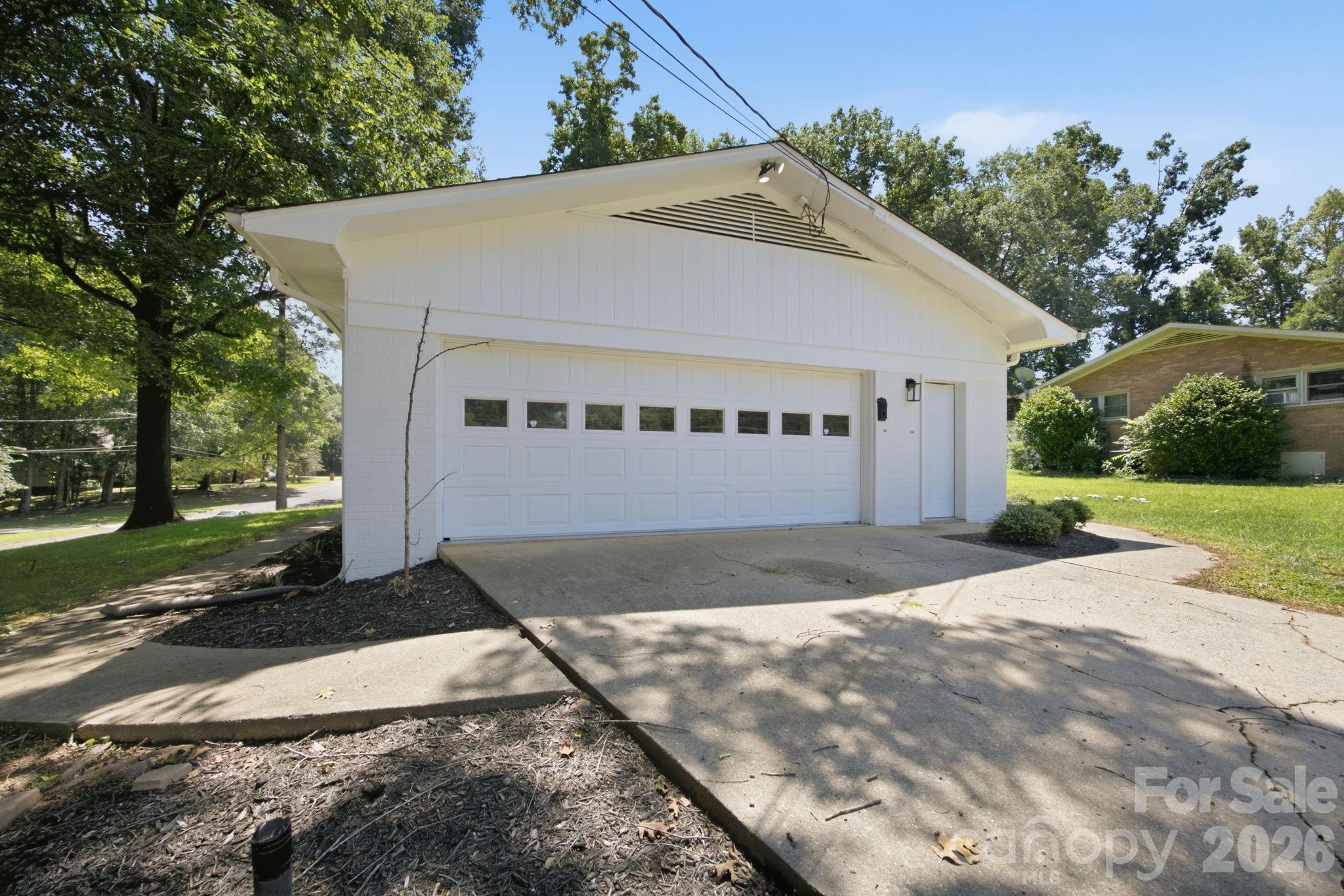 803 E 24th Street — Newton