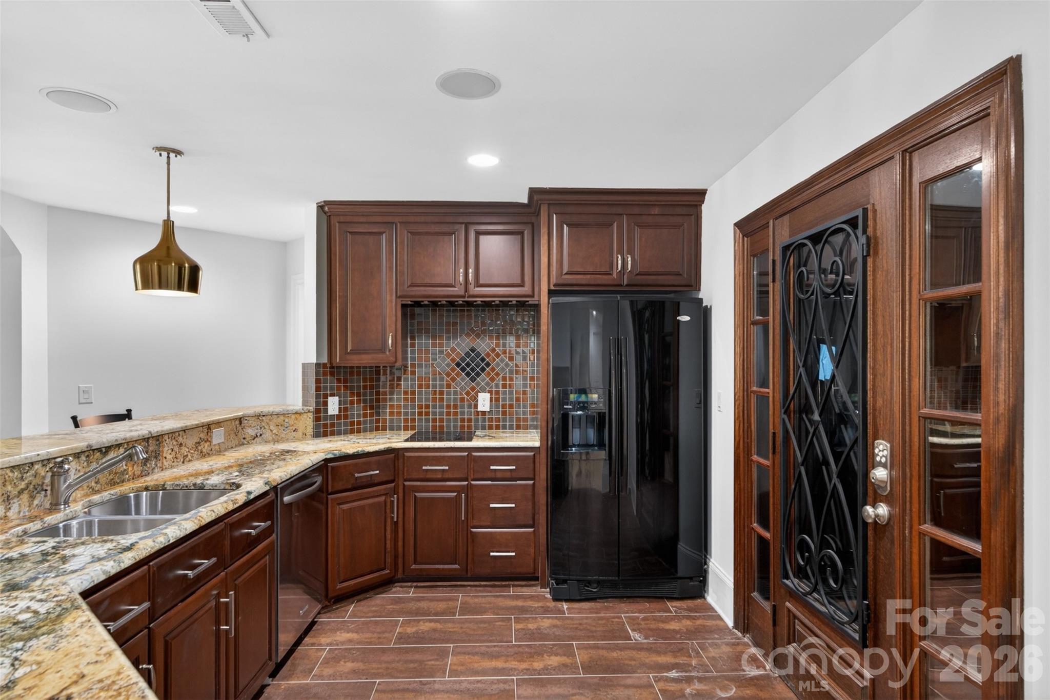 2132 Foxcroft Woods Lane — Charlotte