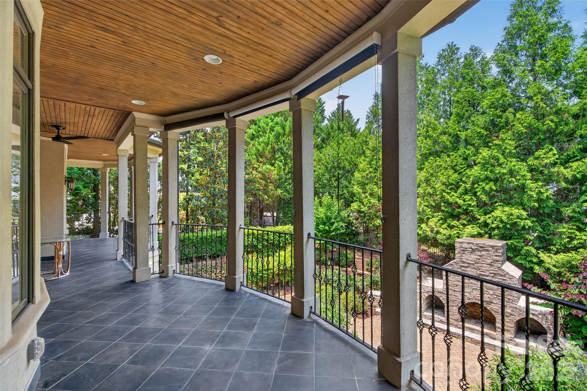 2132 Foxcroft Woods Lane — Charlotte