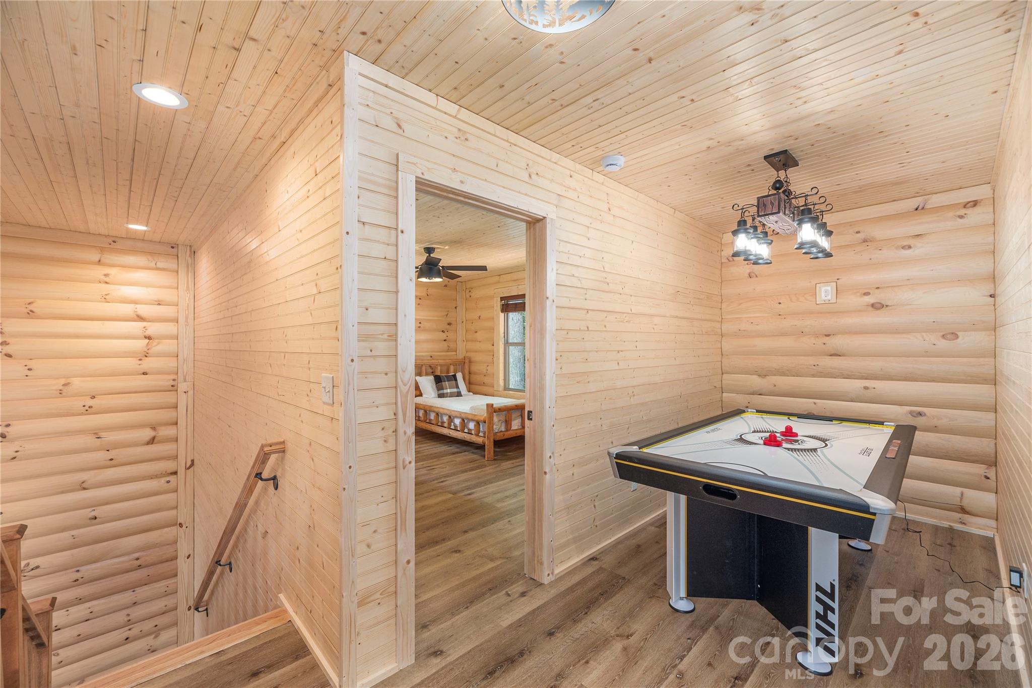 484 Twinbrook Lane — Maggie Valley
