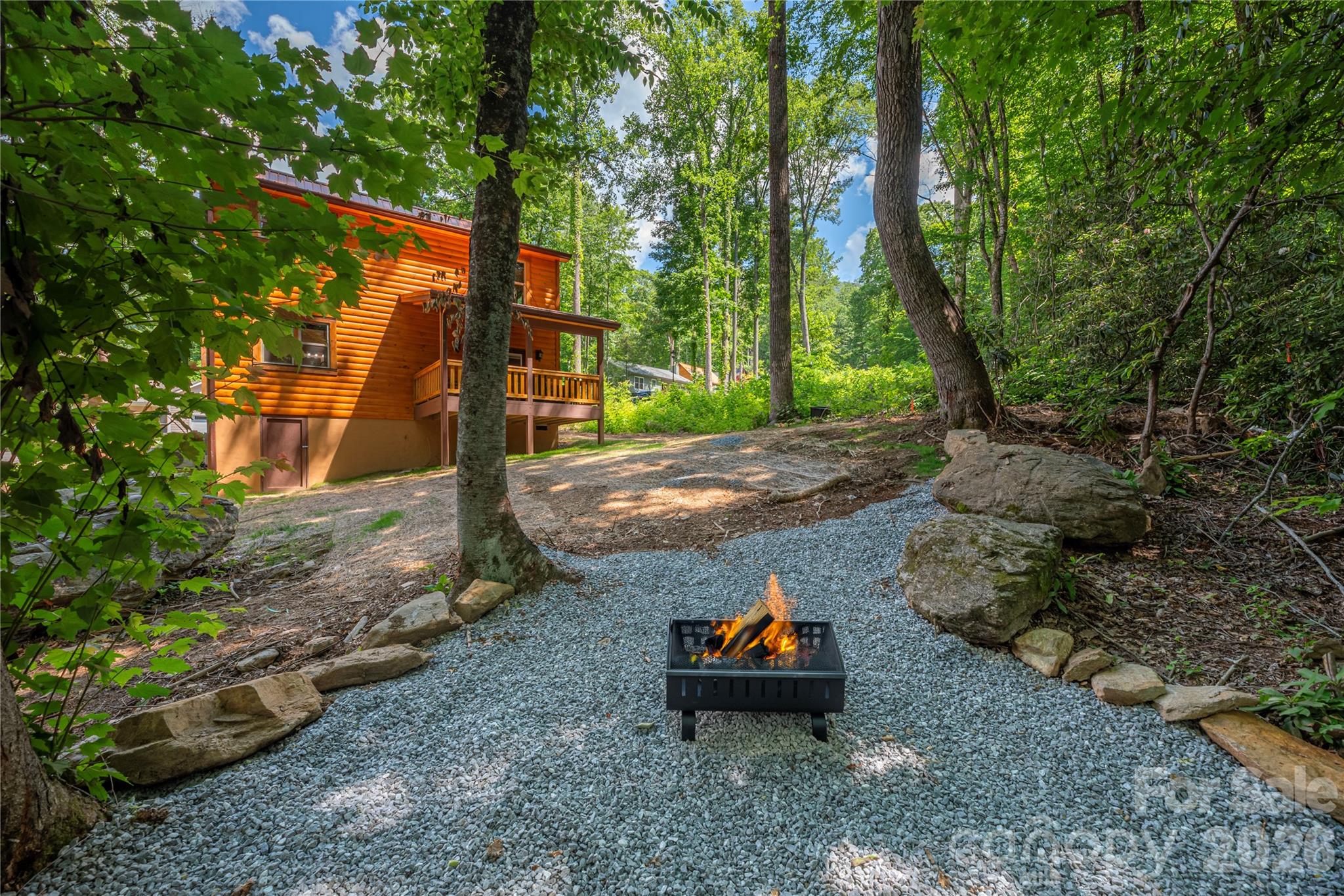 484 Twinbrook Lane — Maggie Valley