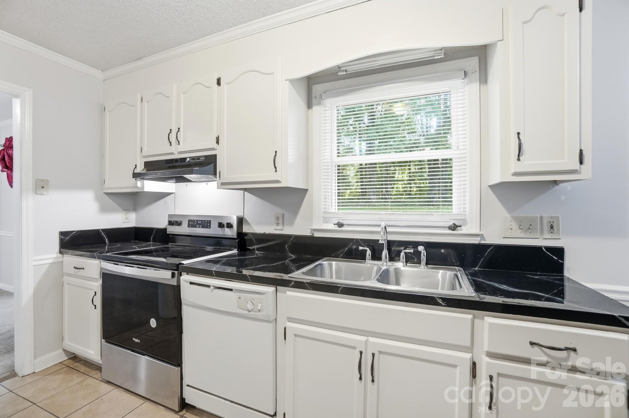 618 Tryon Place — Gastonia