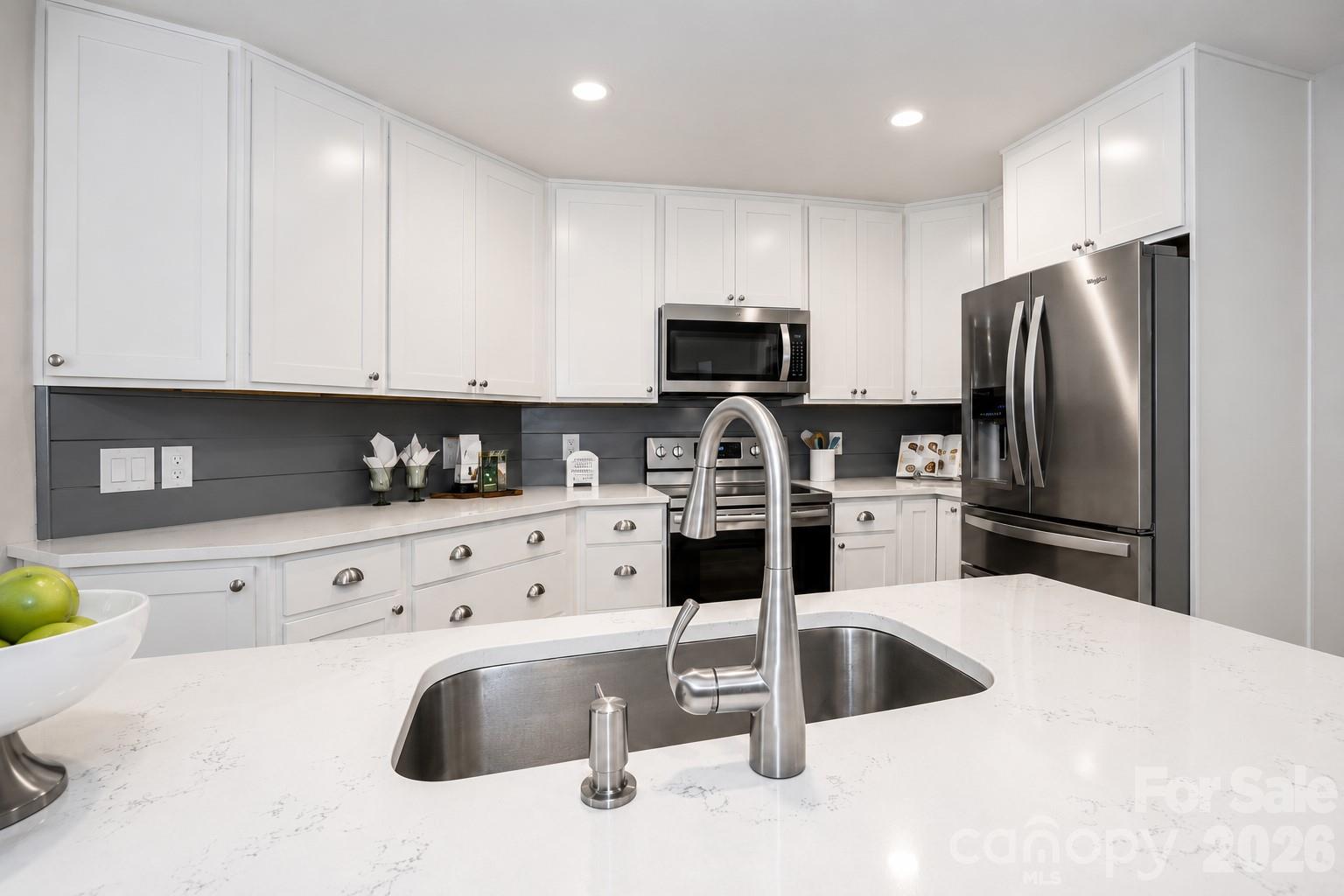 7371 Summit Drive — Denver