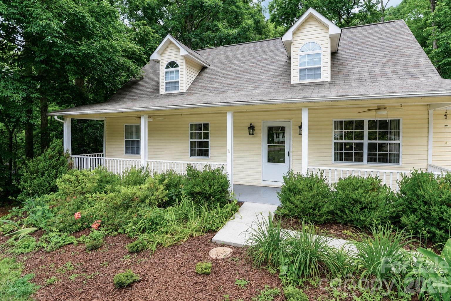 7371 Summit Drive — Denver