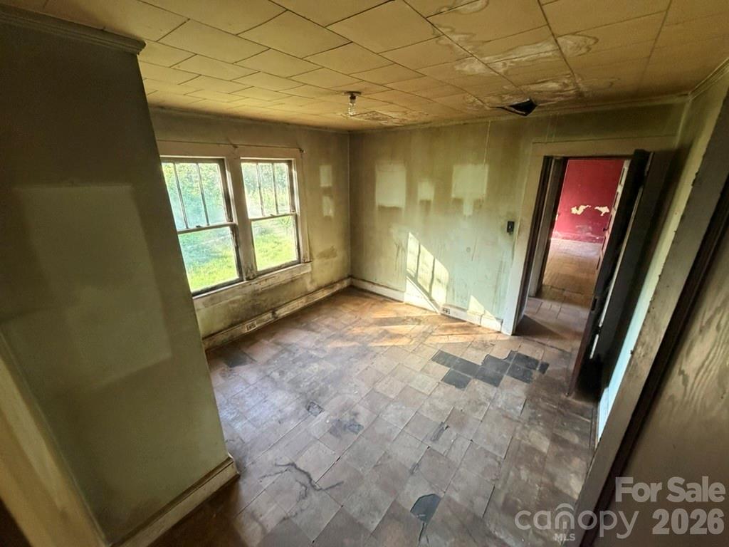 3370 Rocky Road — Lenoir