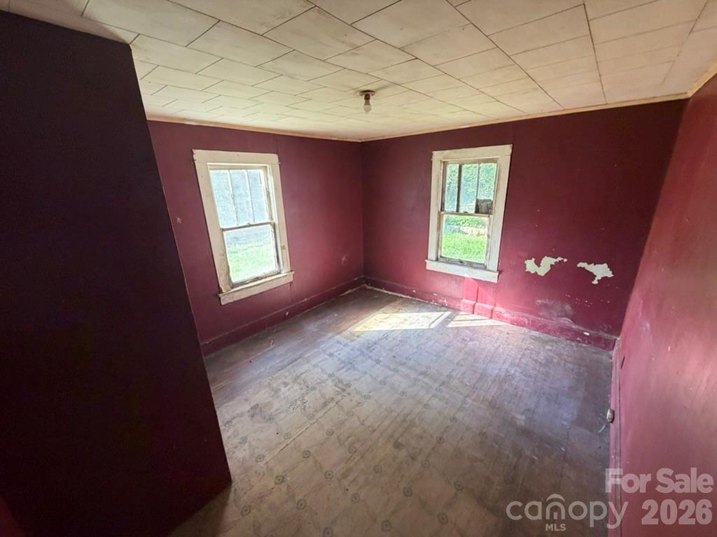 3370 Rocky Road — Lenoir