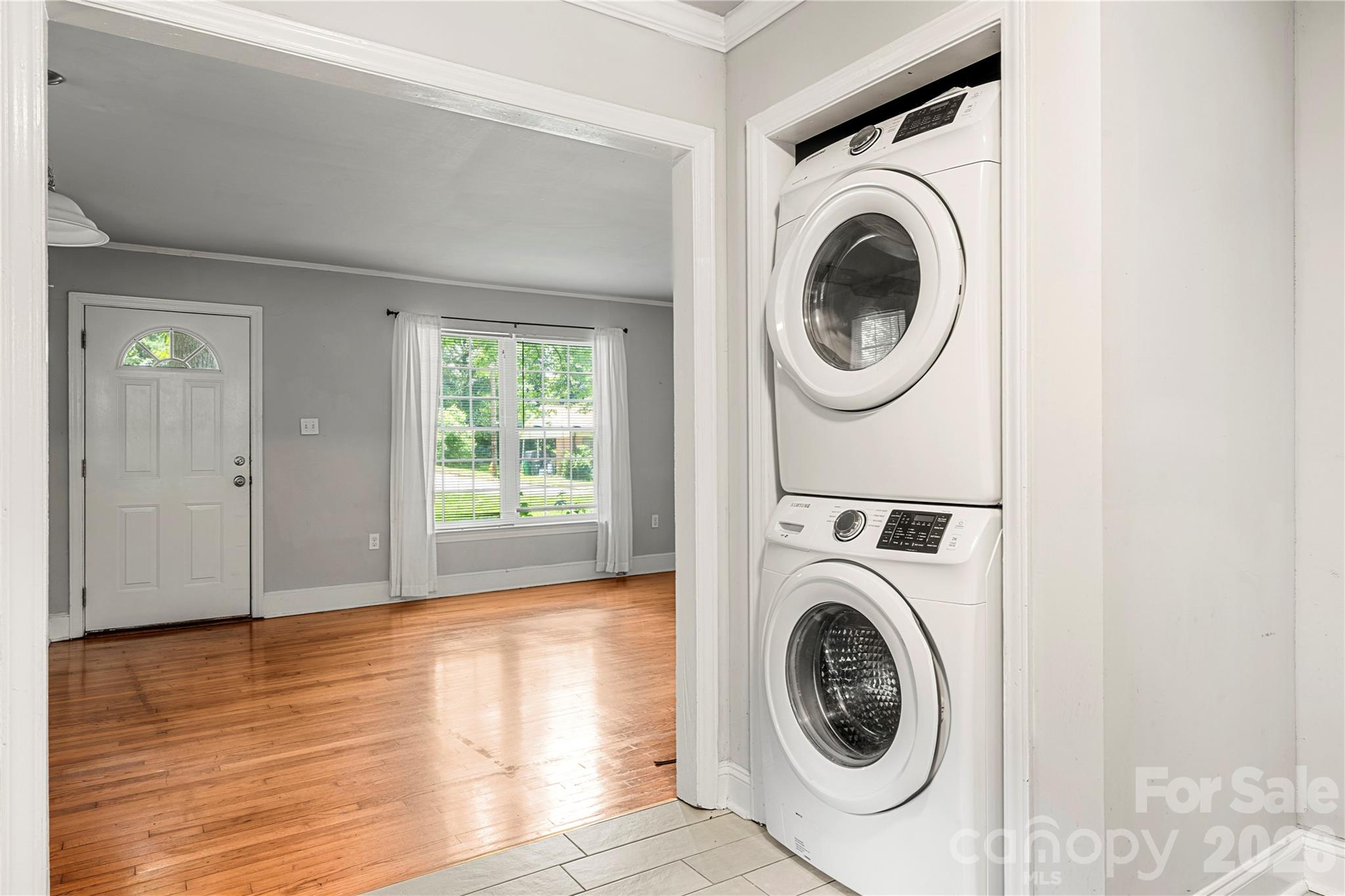 5027 Erickson Road — Charlotte