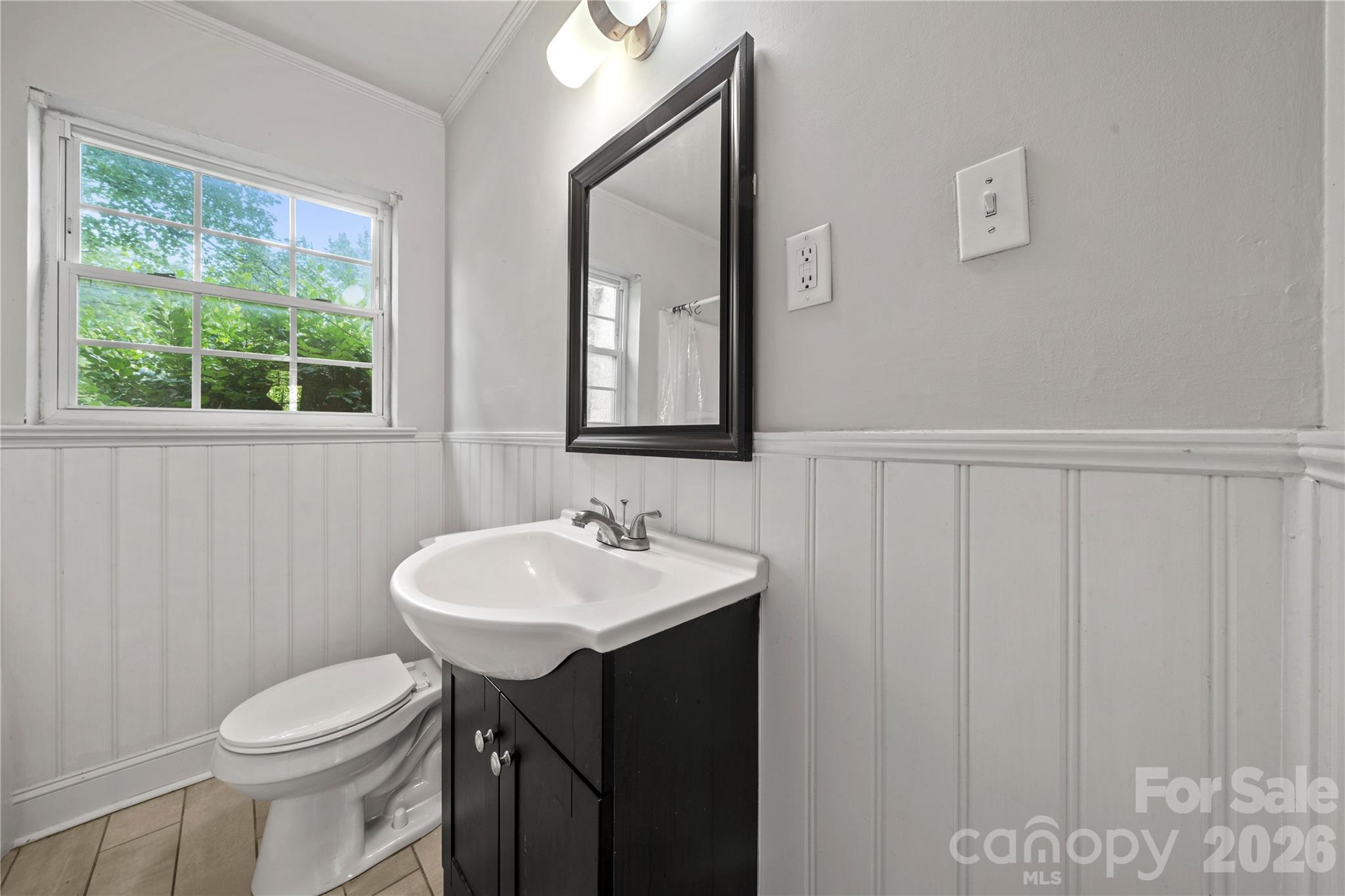 5027 Erickson Road — Charlotte