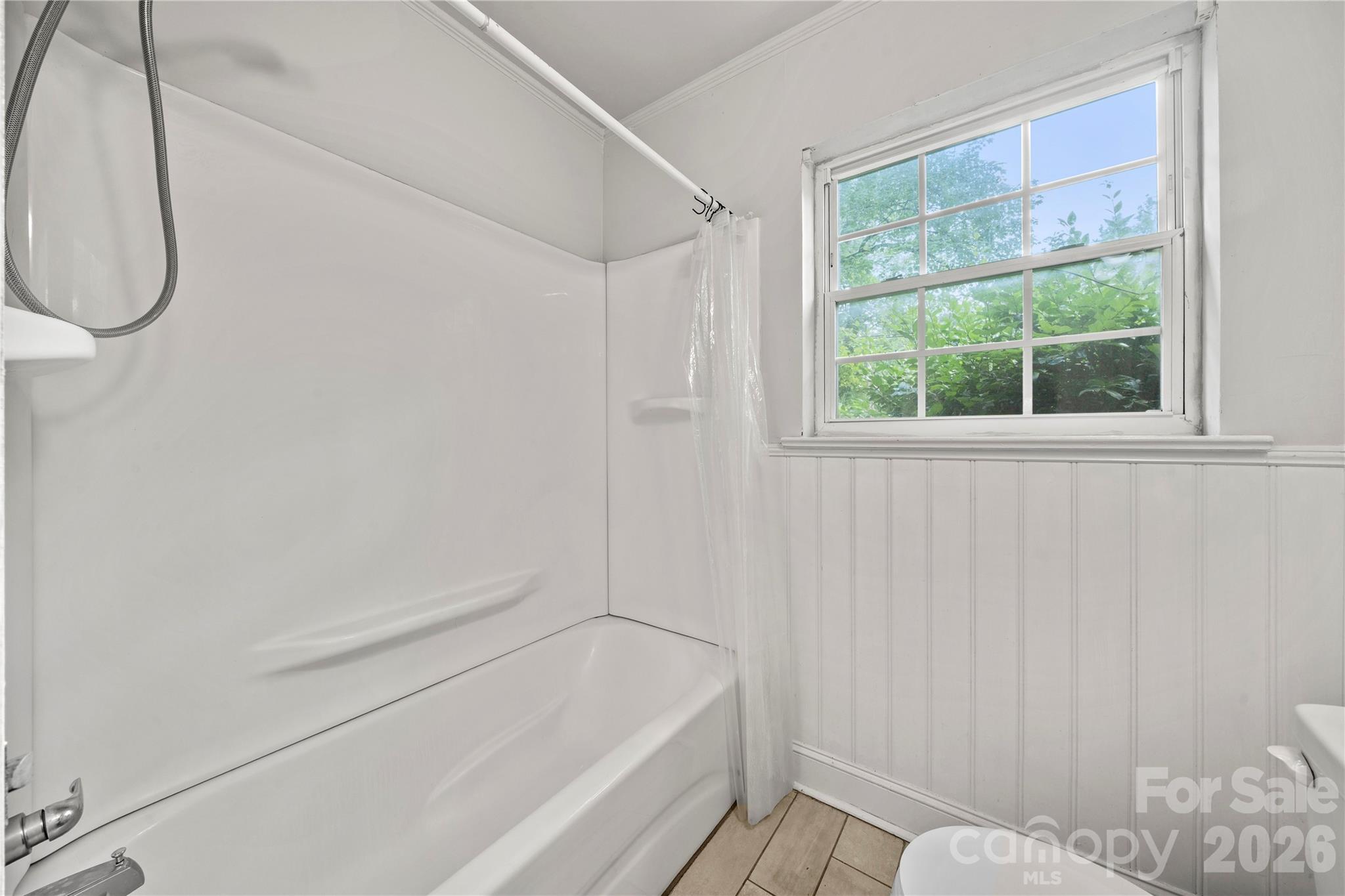 5027 Erickson Road — Charlotte