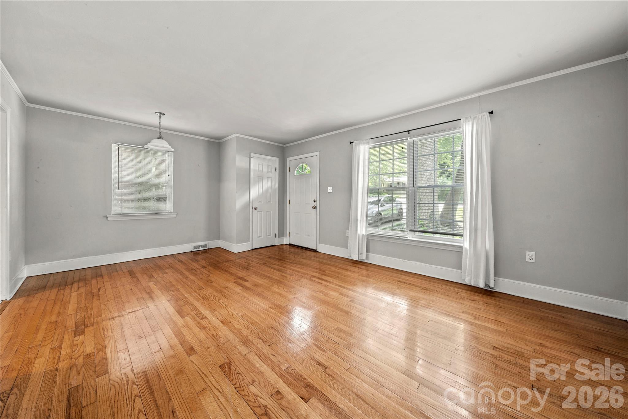 5027 Erickson Road — Charlotte