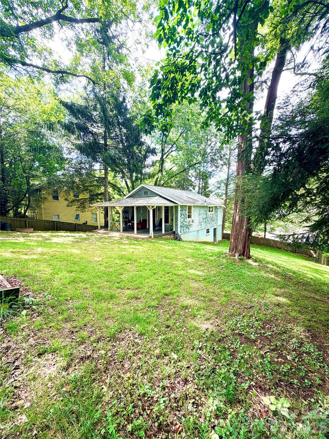 14 Border Street — Black Mountain
