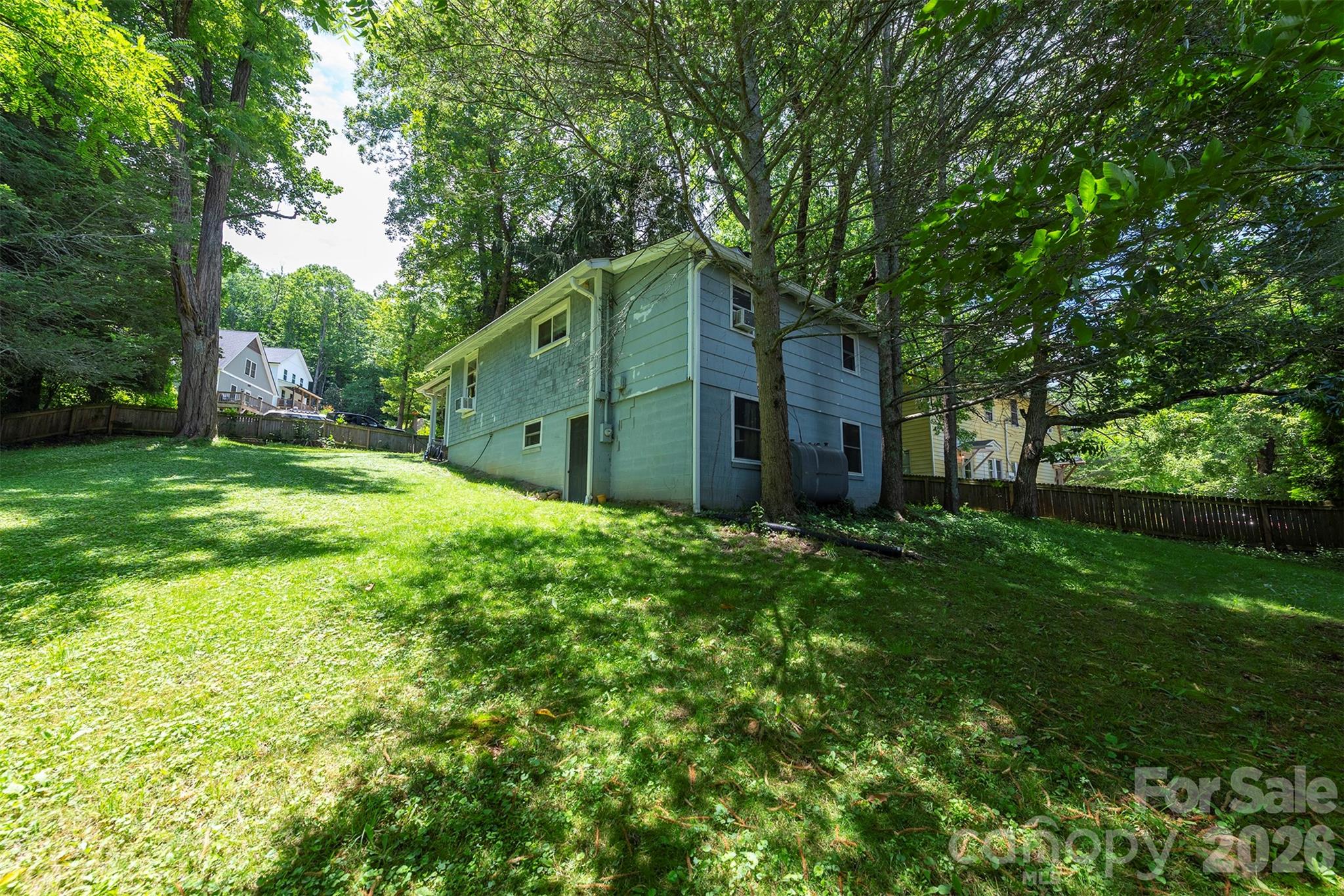14 Border Street — Black Mountain