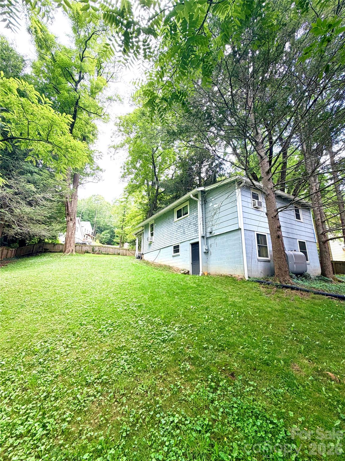 14 Border Street — Black Mountain