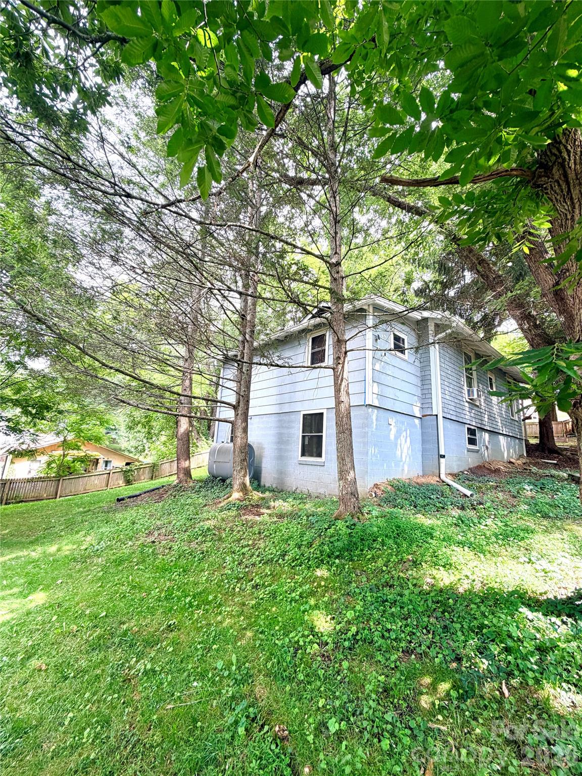 14 Border Street — Black Mountain
