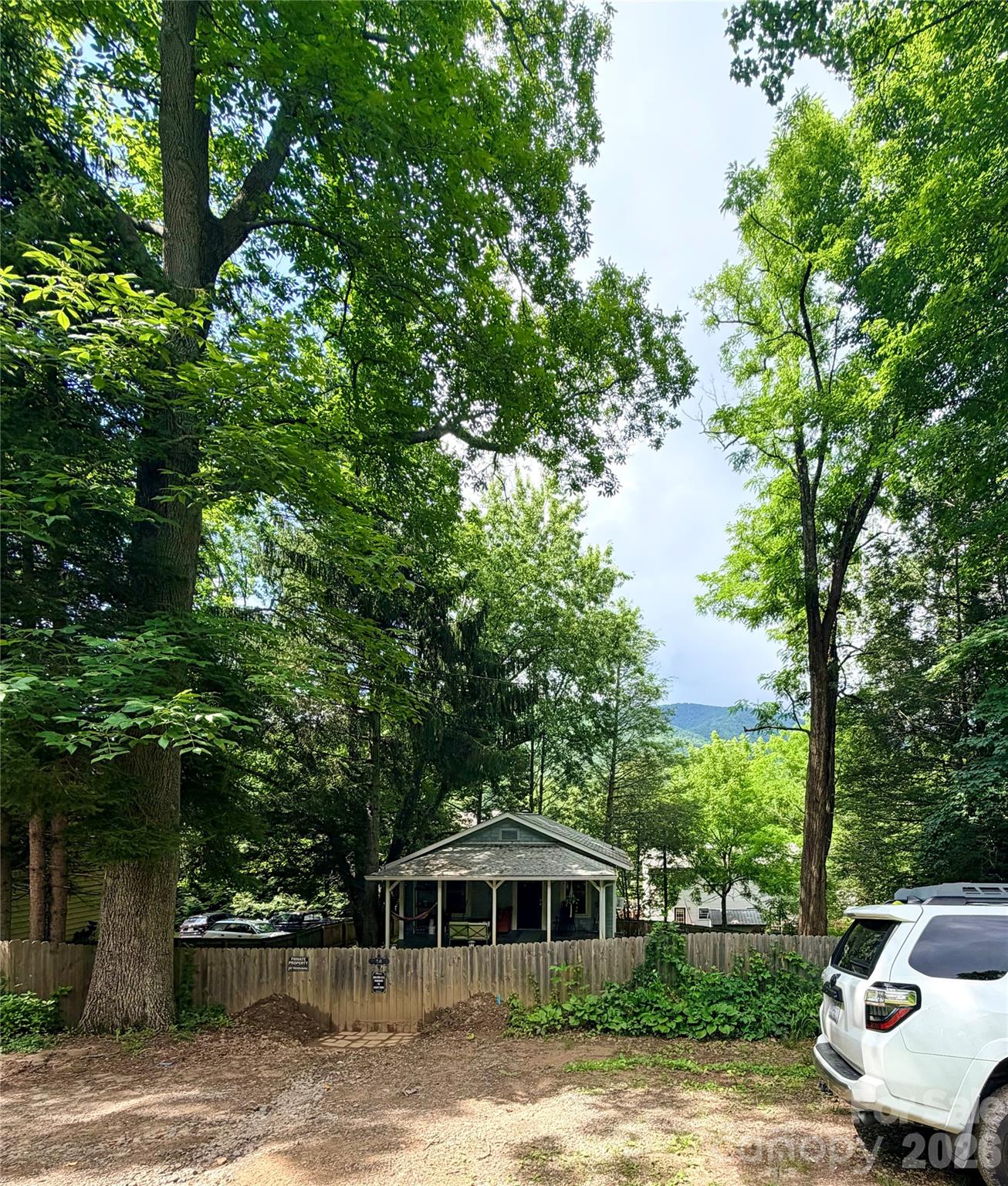 14 Border Street — Black Mountain