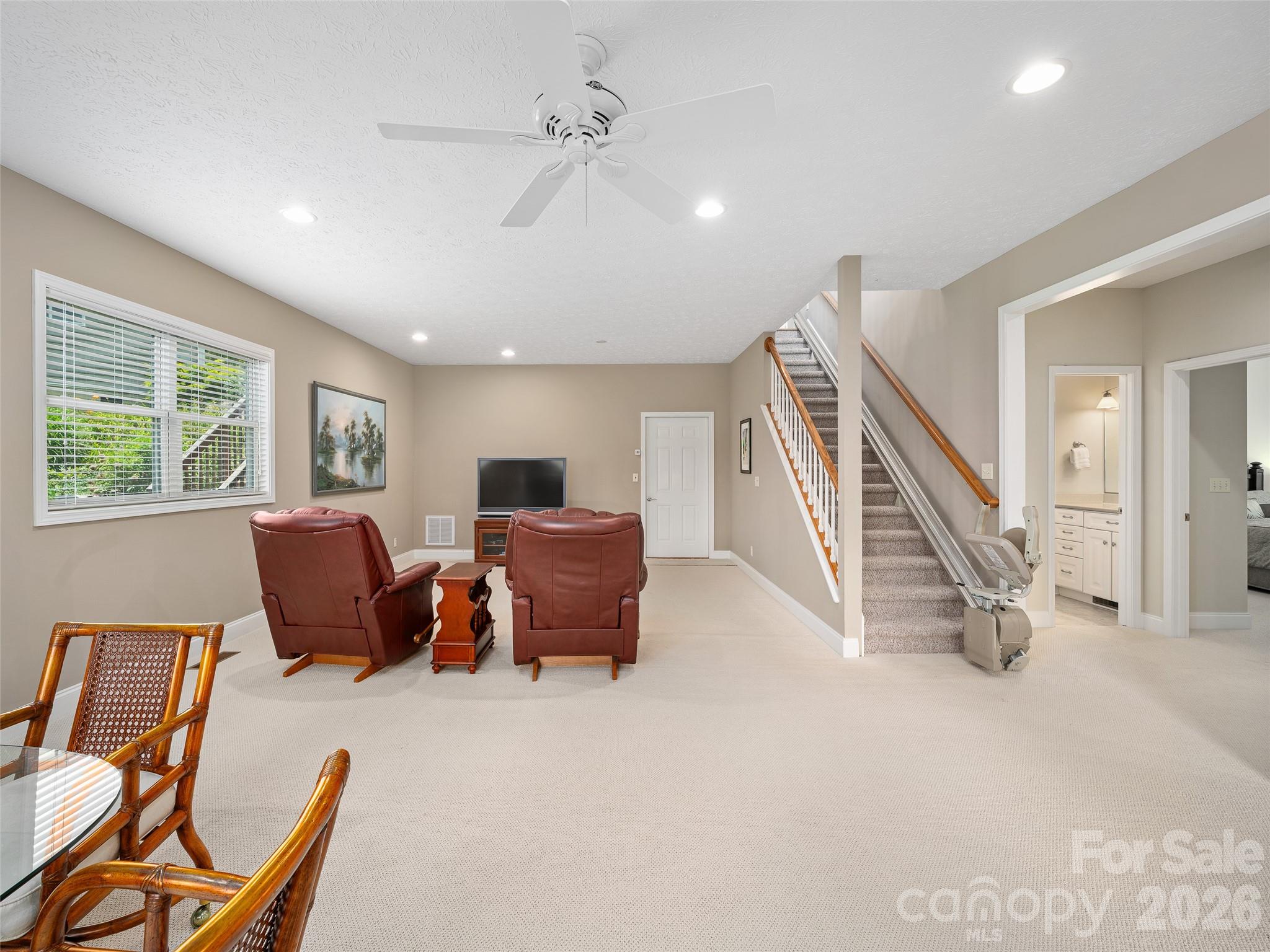 67 Ashefield Court — Hendersonville
