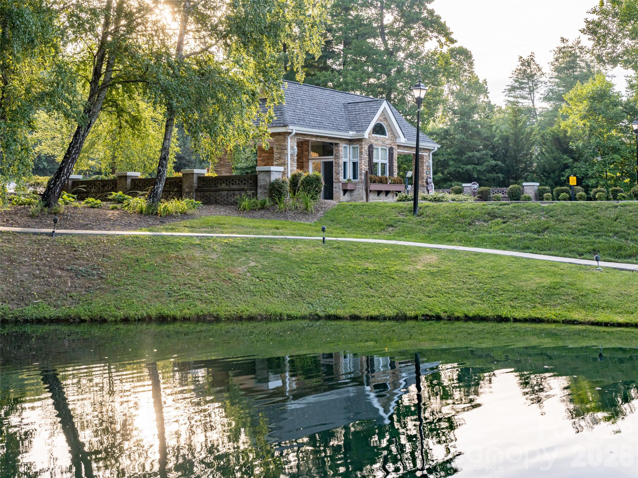 67 Ashefield Court — Hendersonville